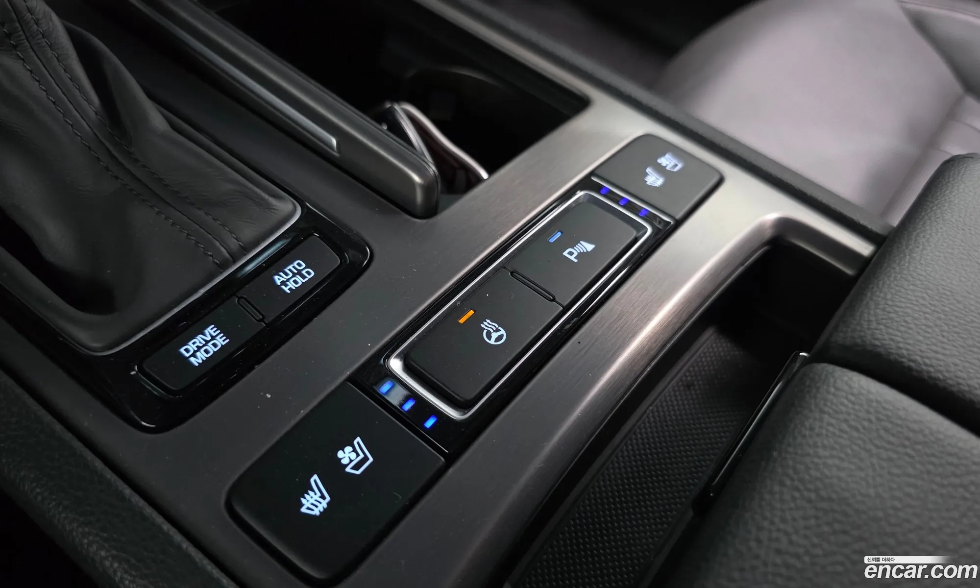 Hyundai Genesis DH 2016 — 15