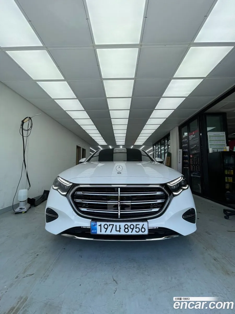 Mercedes-Benz E-Class W214 2026 — 6