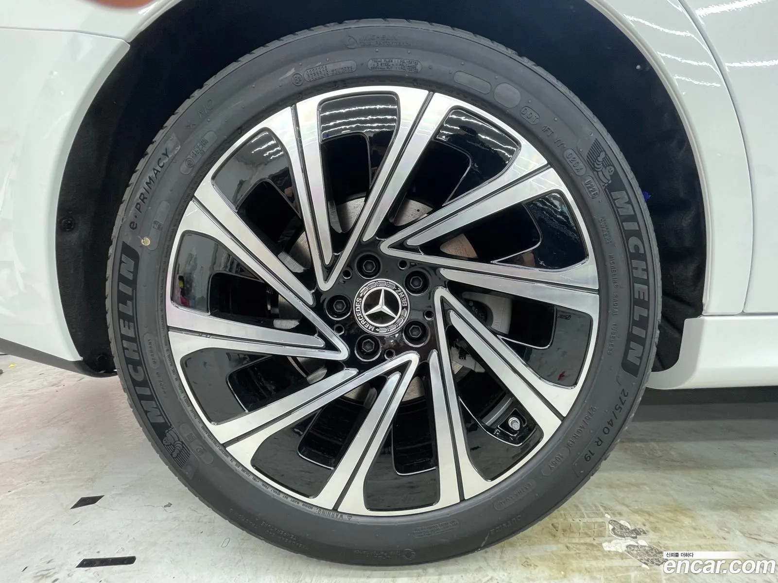 Mercedes-Benz E-Class W214 2026 — 4
