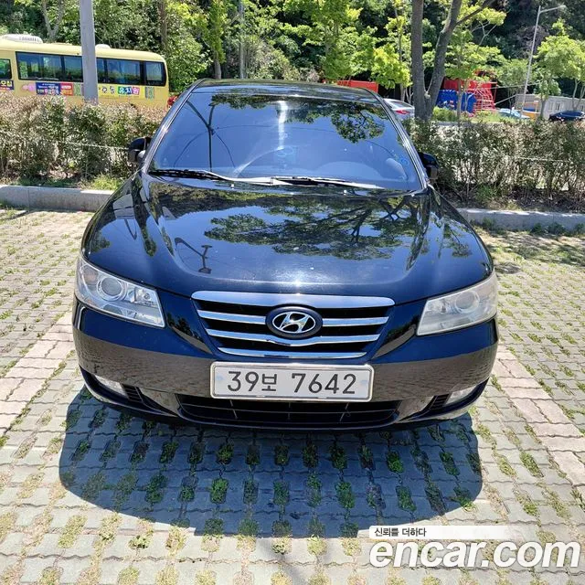Hyundai NF Sonata