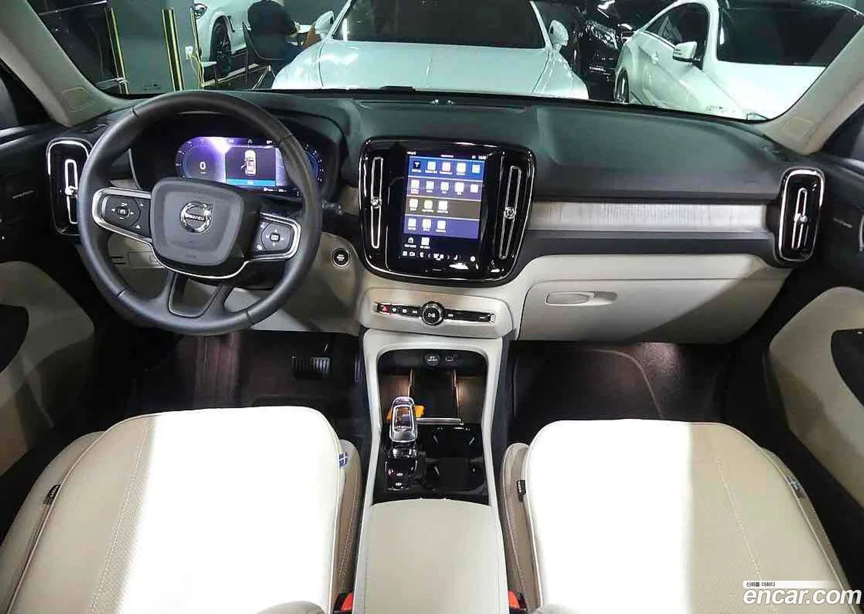 Volvo XC40 2024 — 7