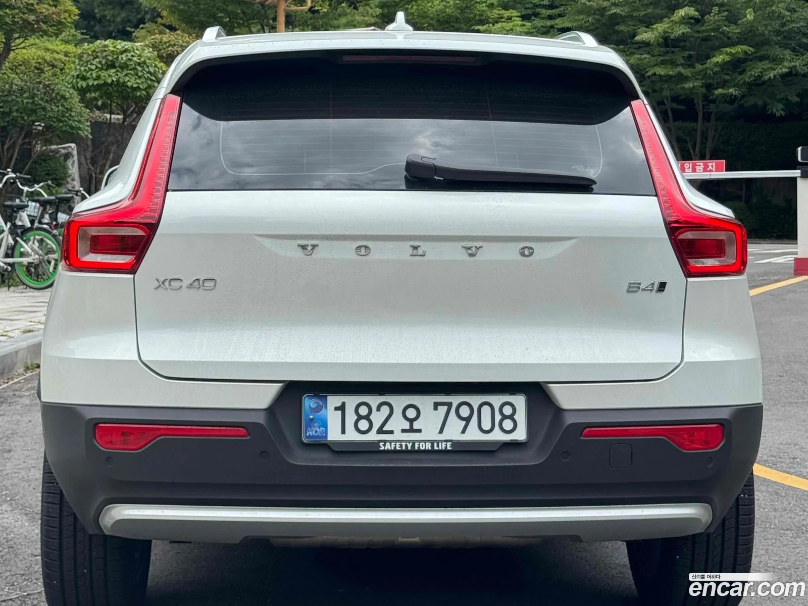 Volvo XC40 2024 — 19