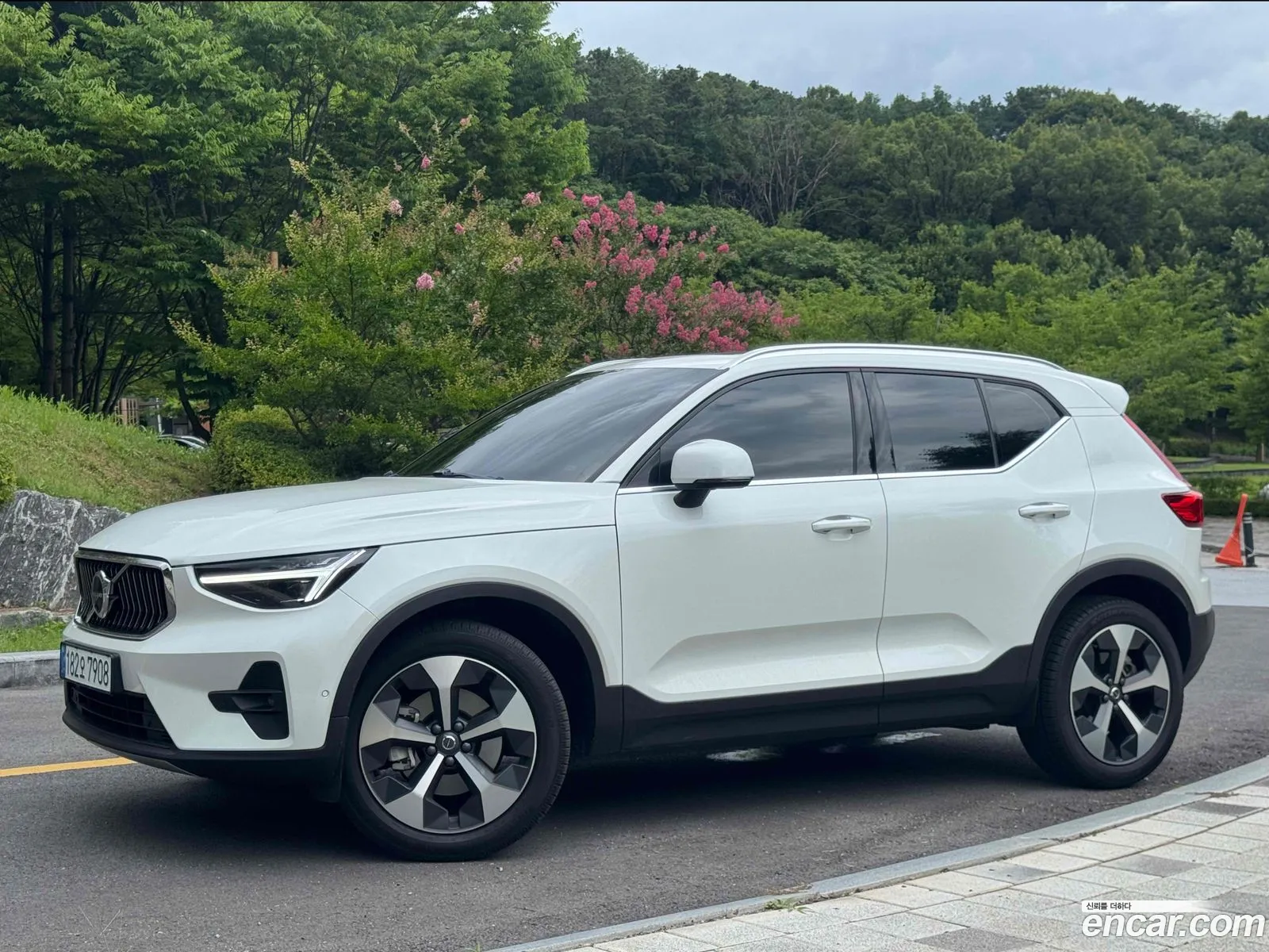 Volvo XC40 2024 — 14