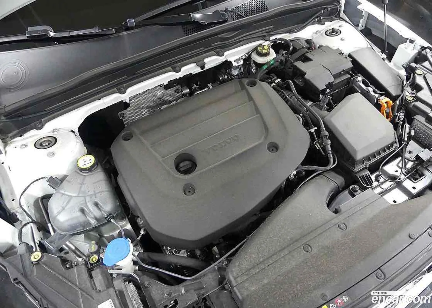 Volvo XC40 2024 — 6