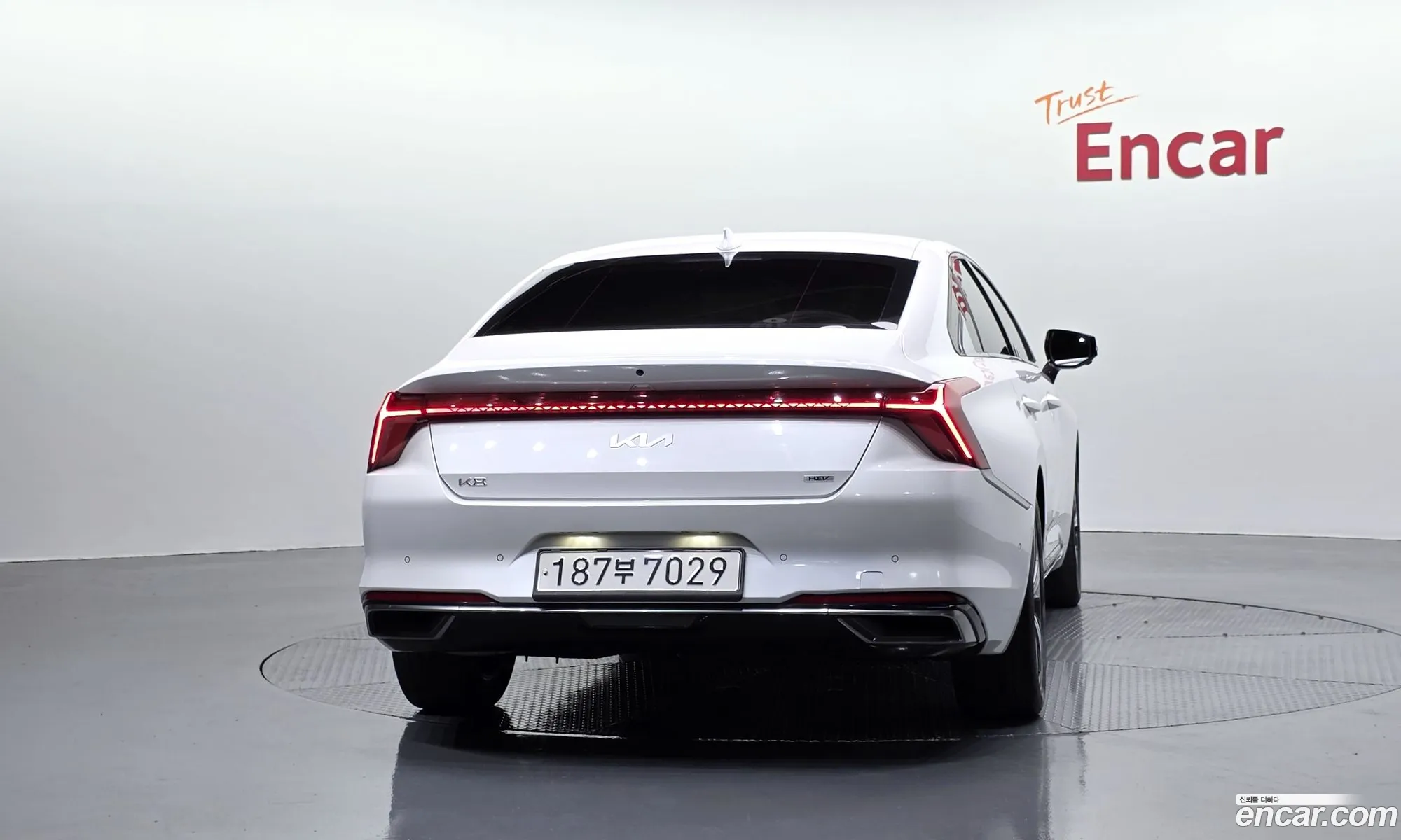Kia K8 Hybrid 2022 — 35