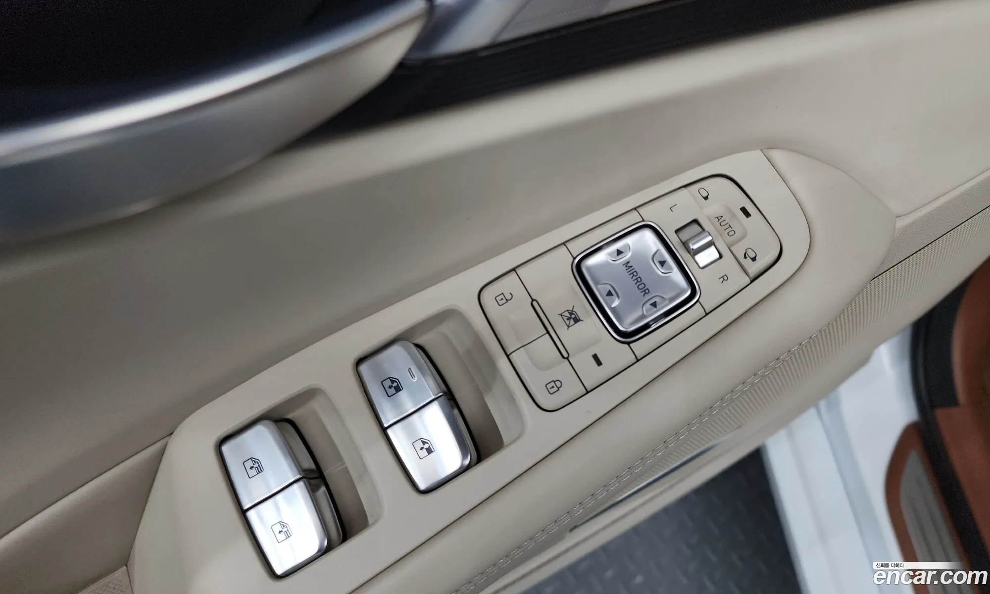 Genesis G90 2020 — 18