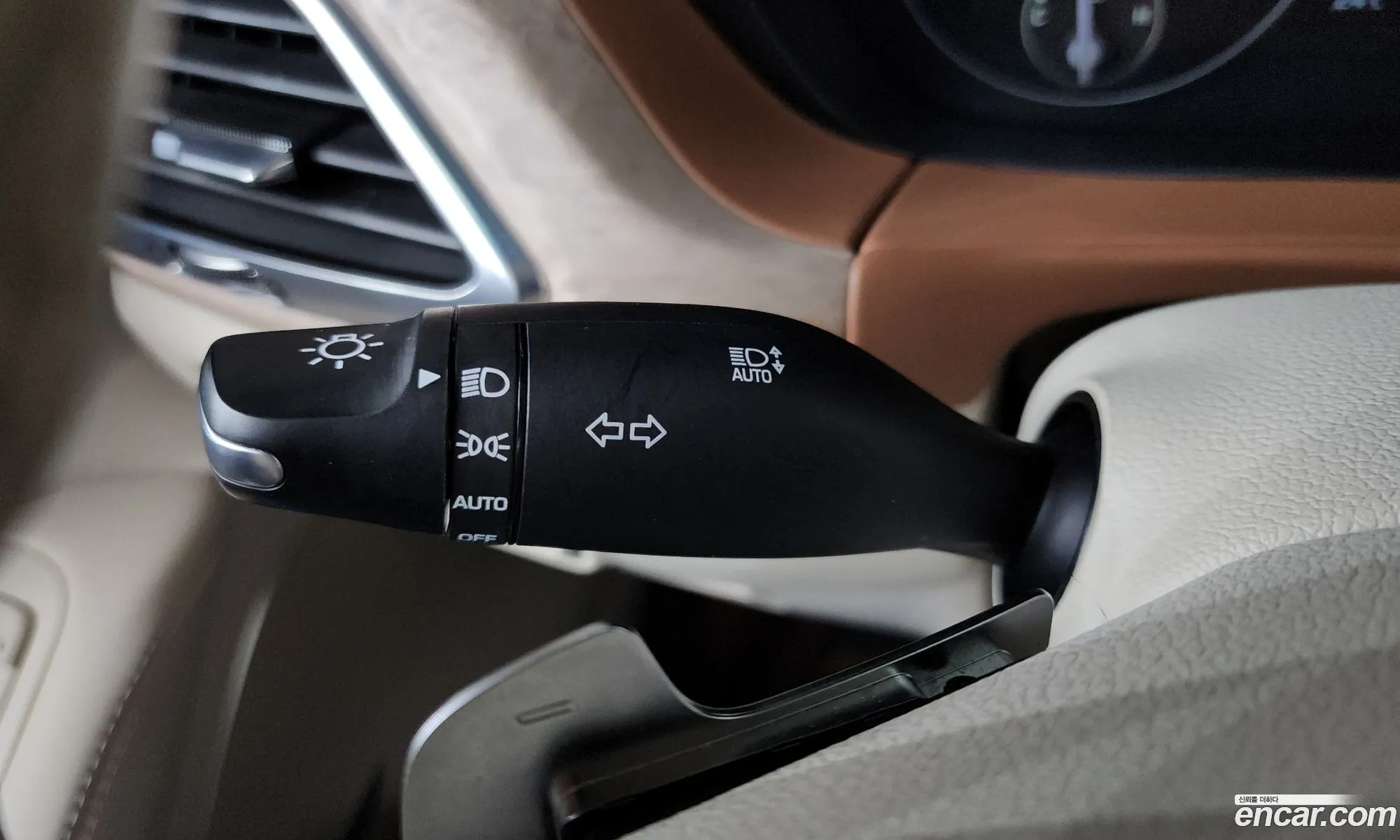 Genesis G90 2020 — 16