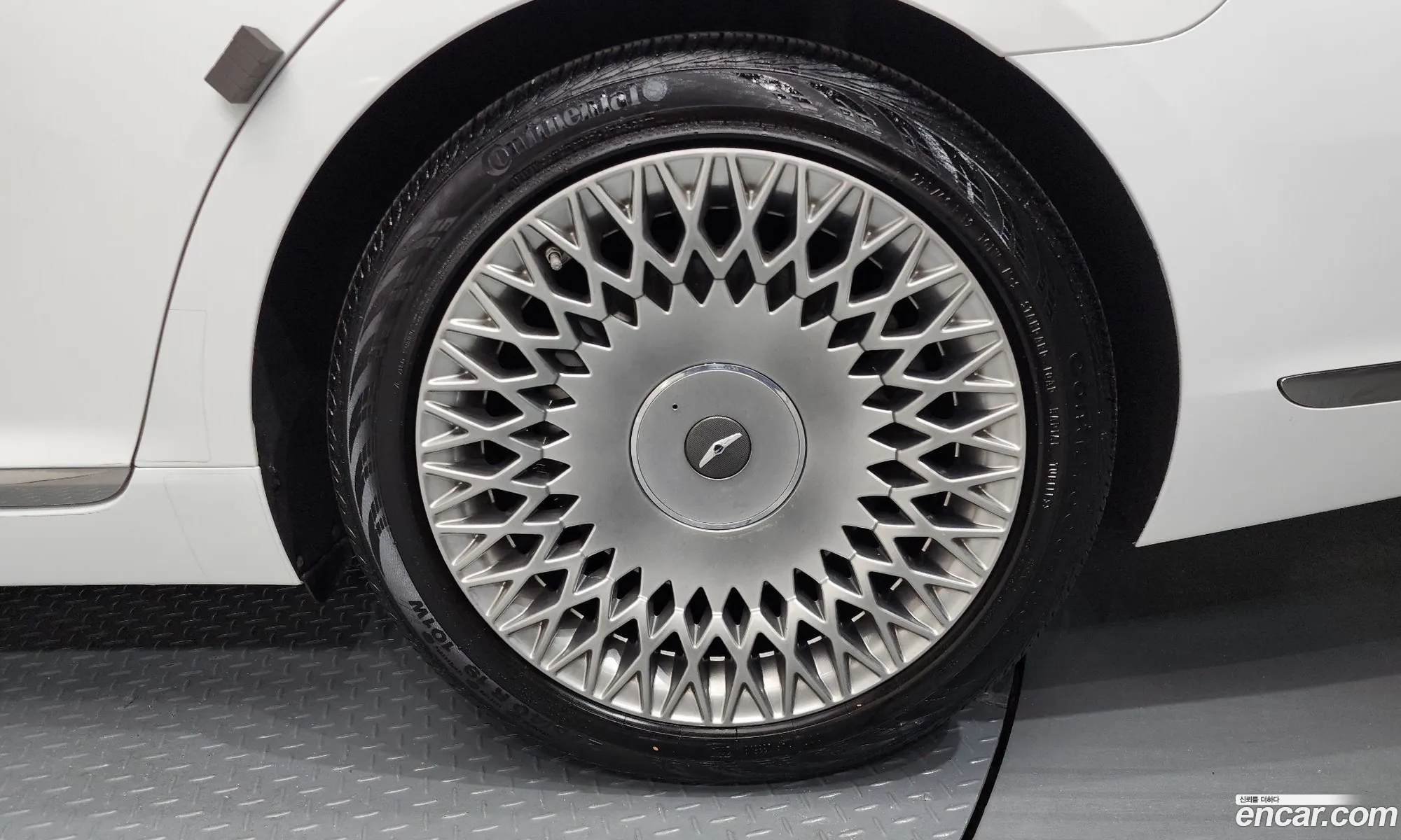 Genesis G90 2020 — 9