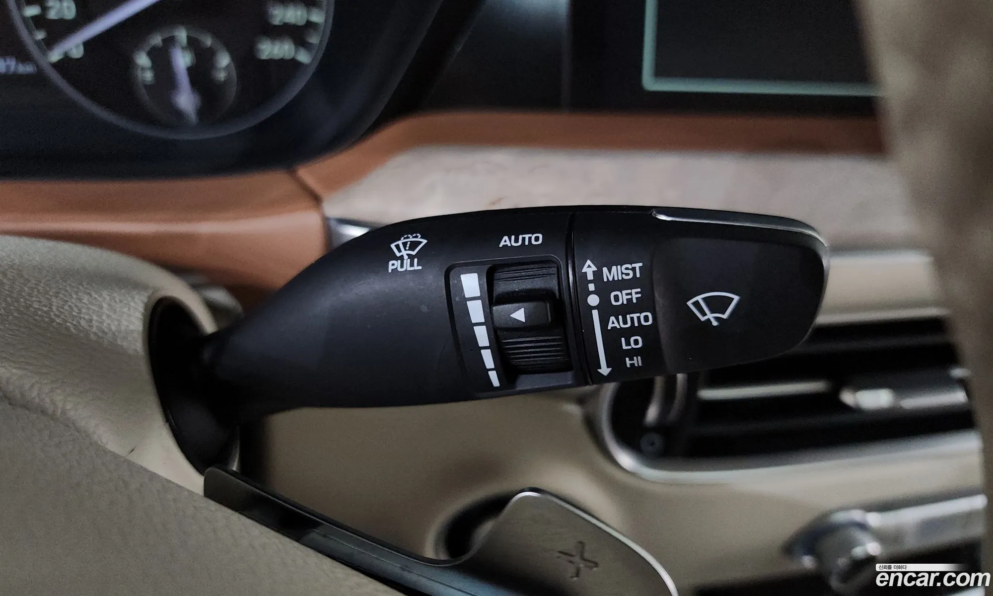 Genesis G90 2020 — 36