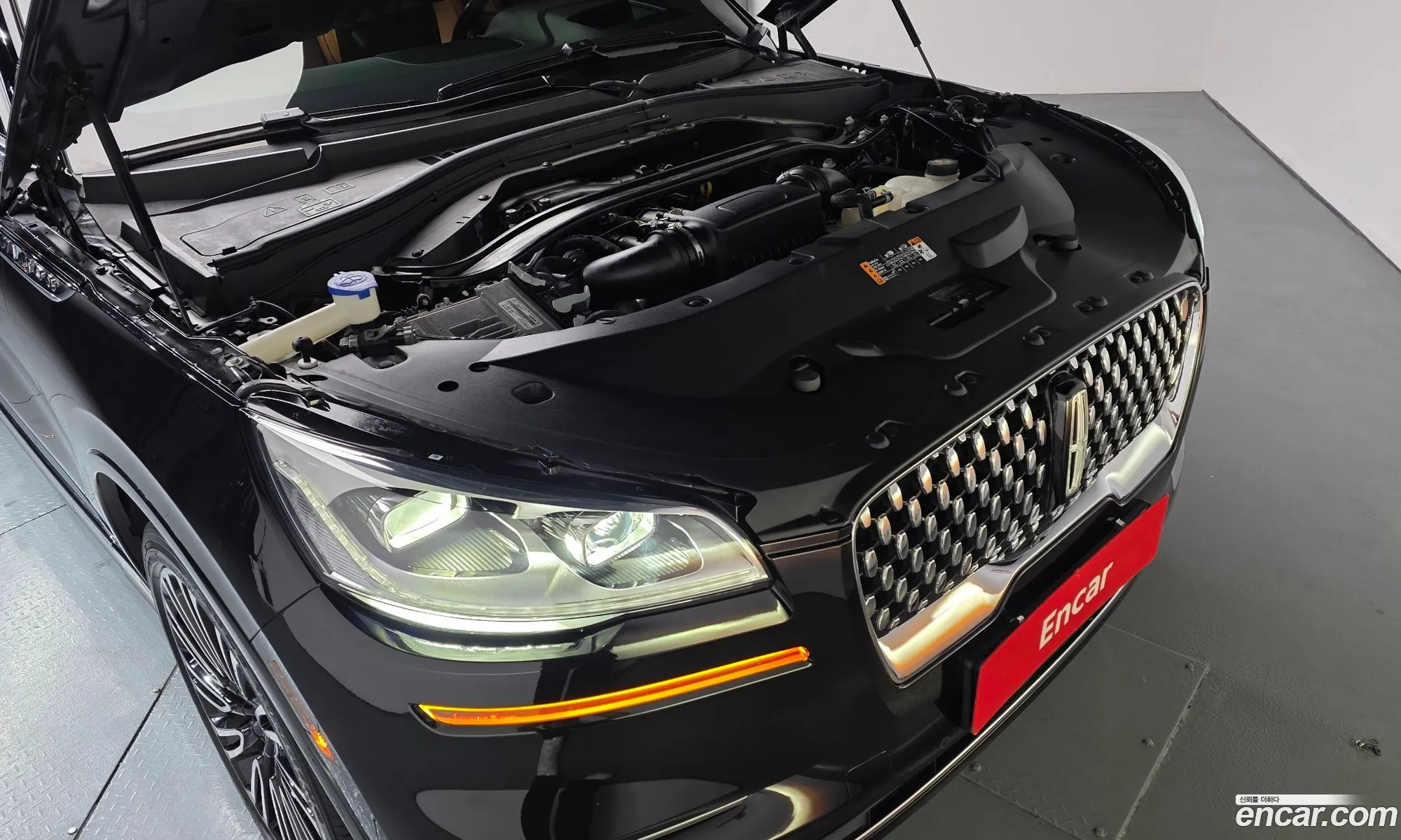 Lincoln Aviator 2021 5LM5J9XC2MGL10633 — 20
