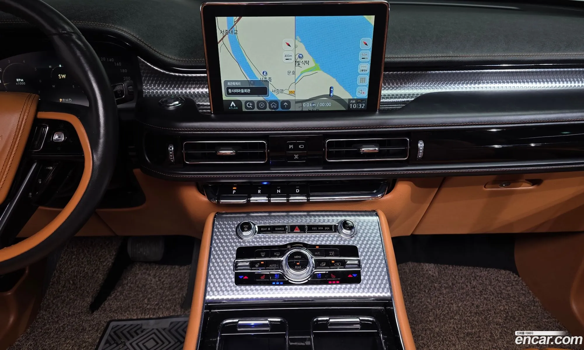 Lincoln Aviator 2021 5LM5J9XC2MGL10633 — 22