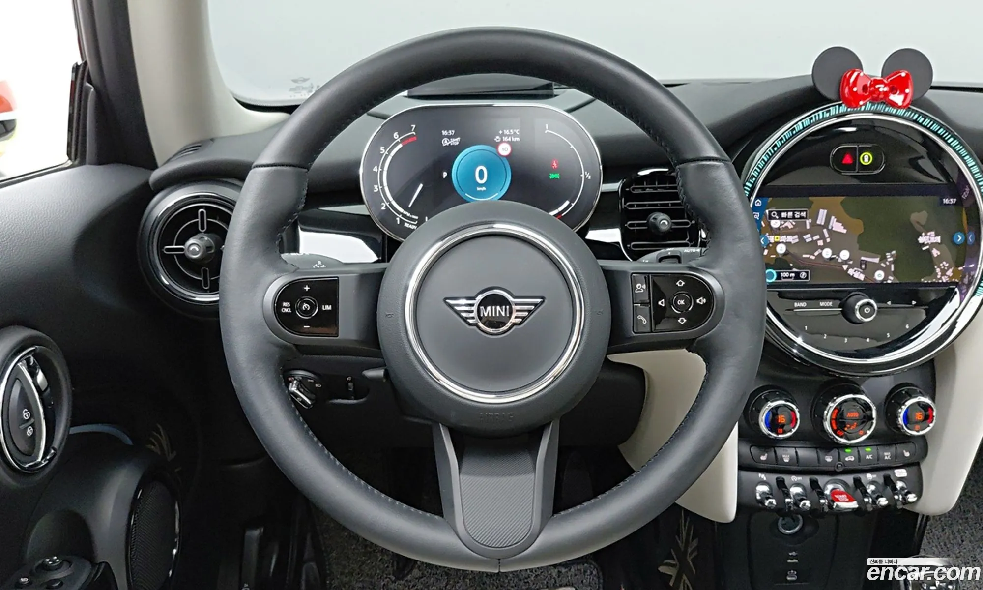 Mini Cooper S 2023 — 18
