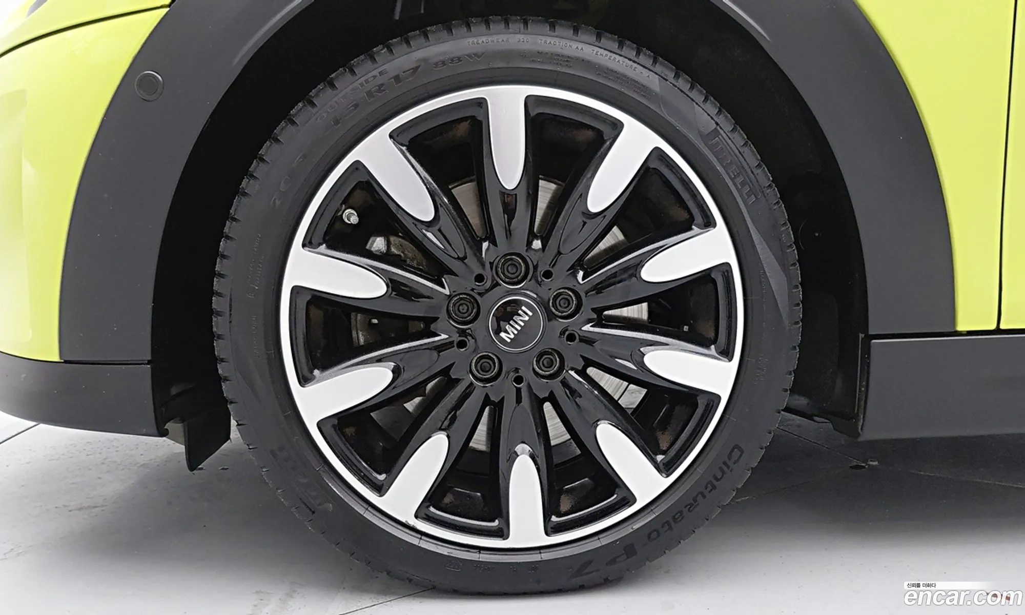 Mini Cooper S 2023 — 20