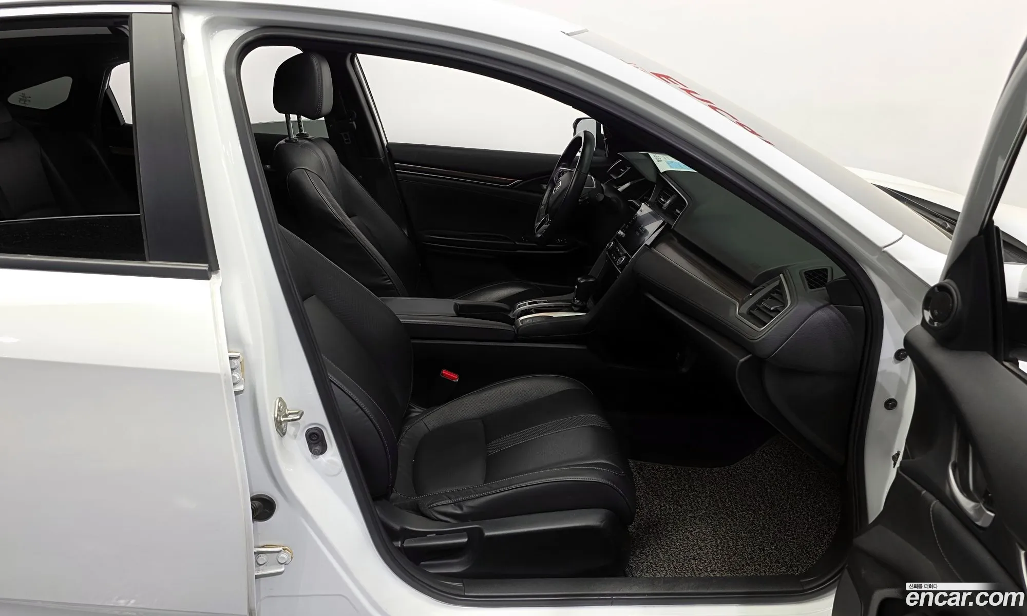 Honda Civic 2019 19XFC1630KE300008 — 11