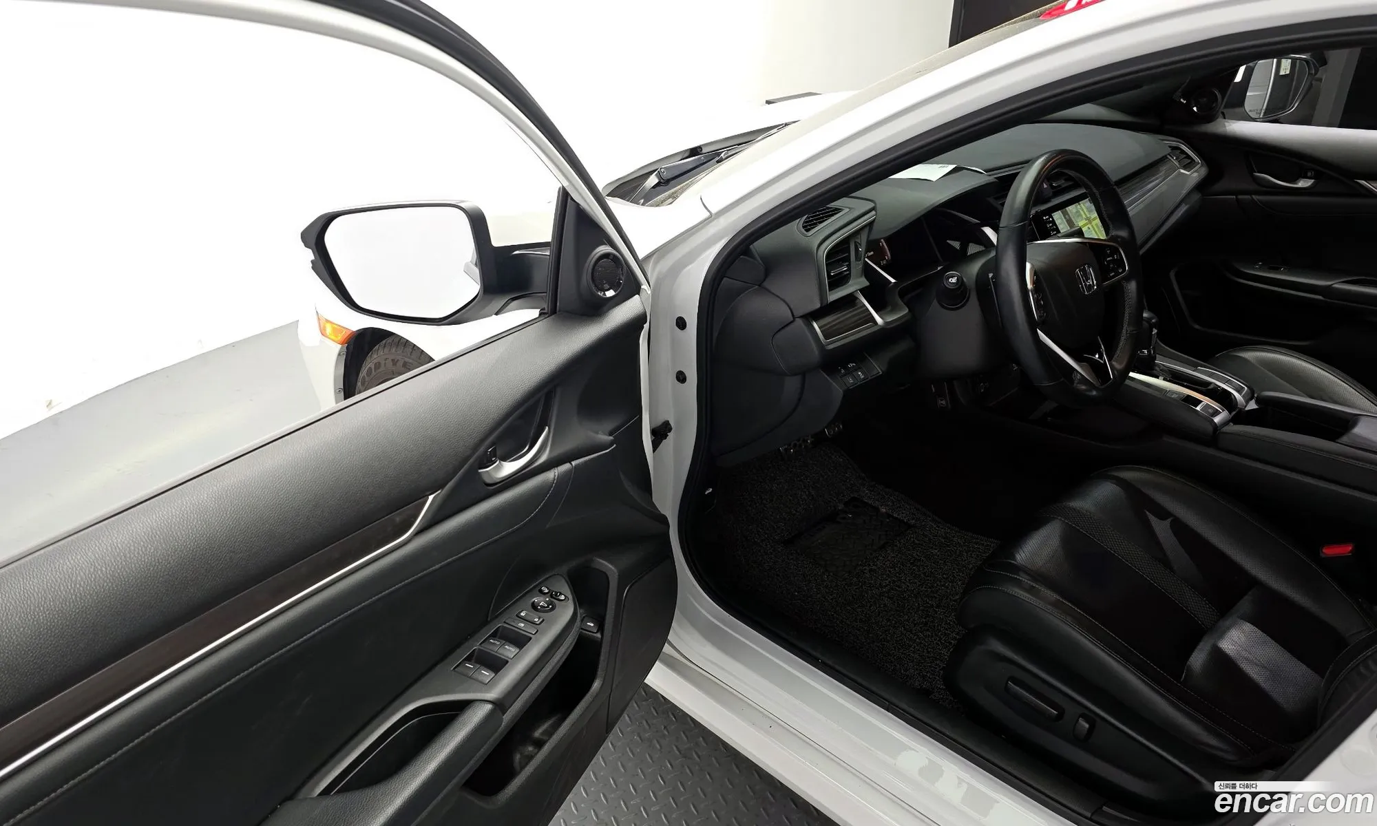 Honda Civic 2019 19XFC1630KE300008 — 7