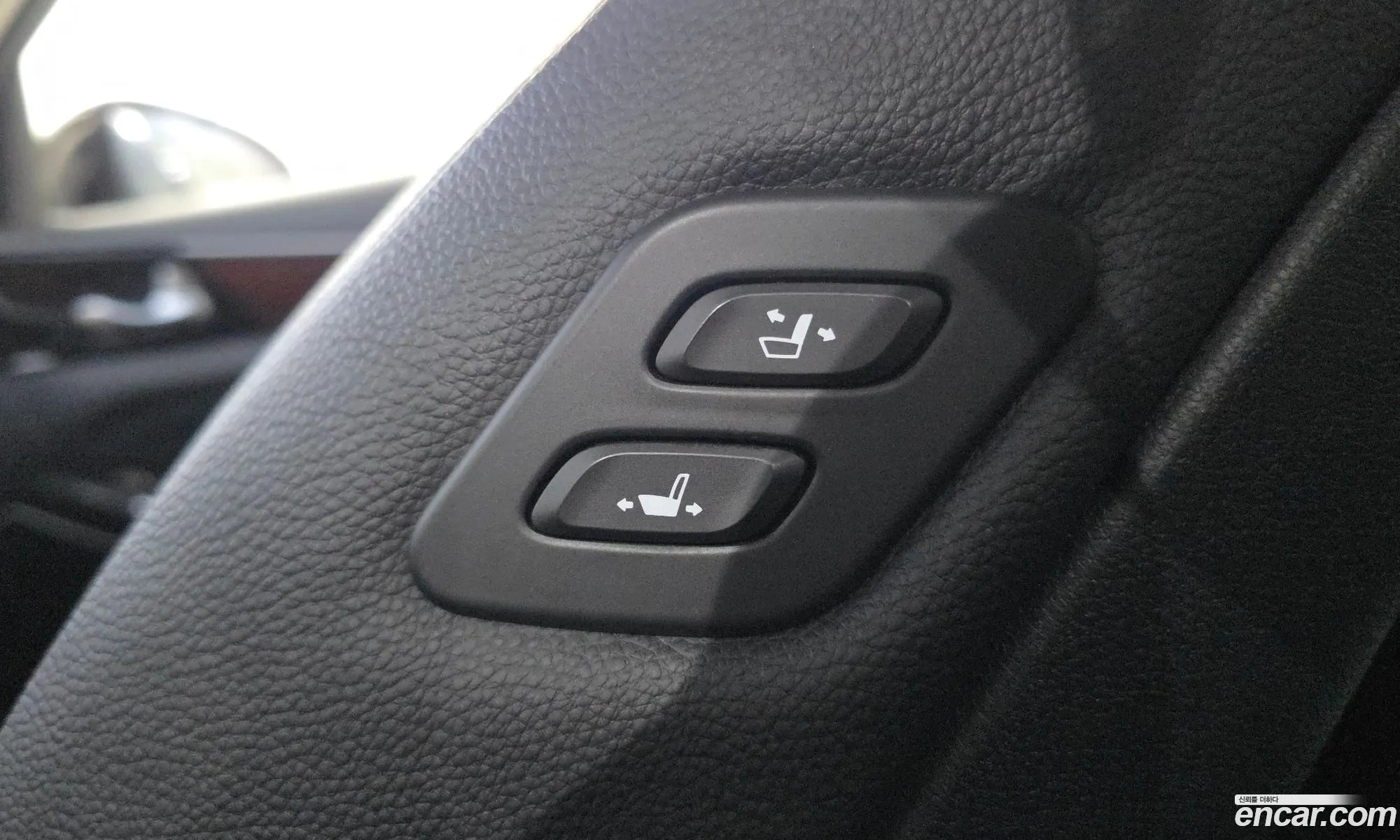 Kia K7 2017 — 7