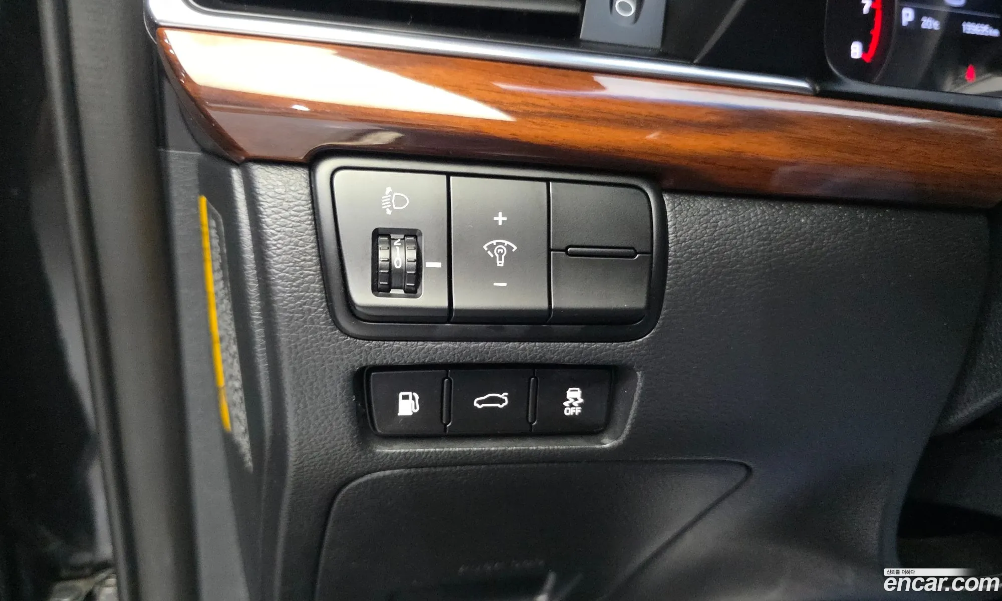 Kia K7 2017 — 13