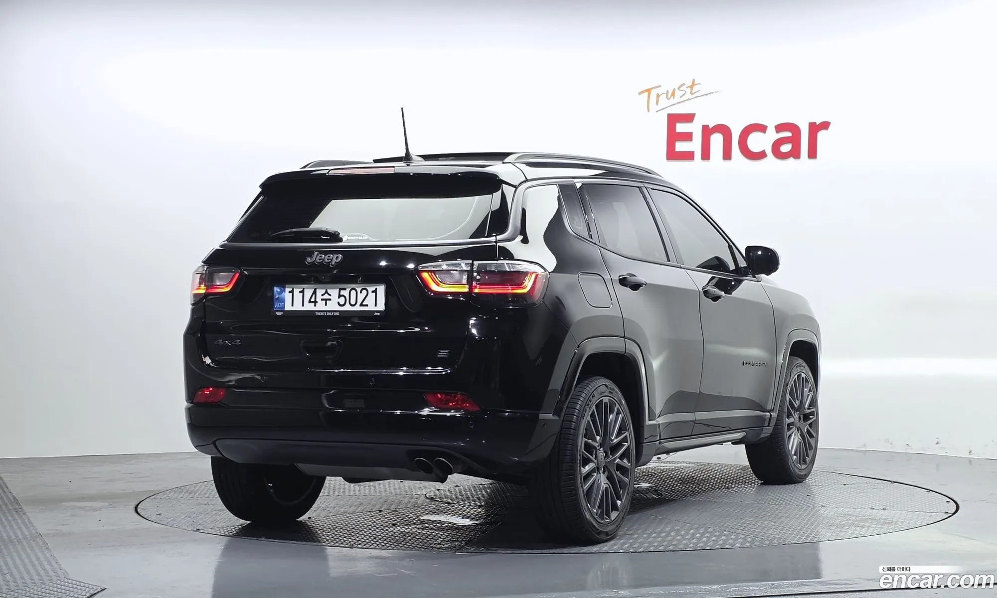 Jeep Compass 2022 3C4NJDEB6NT174072 — 4