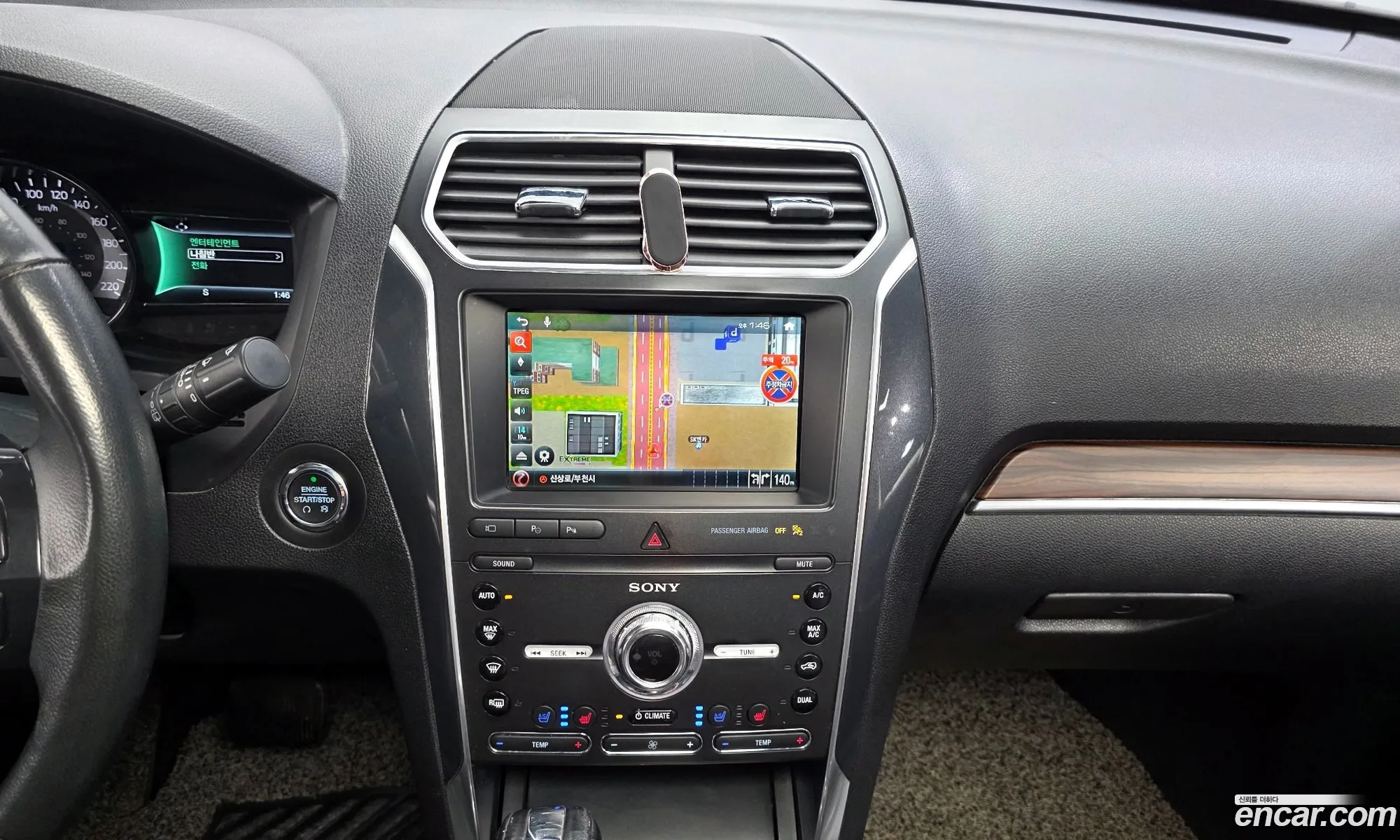 Ford Explorer 2019 1FM5K8FH3KGA80413 — 13