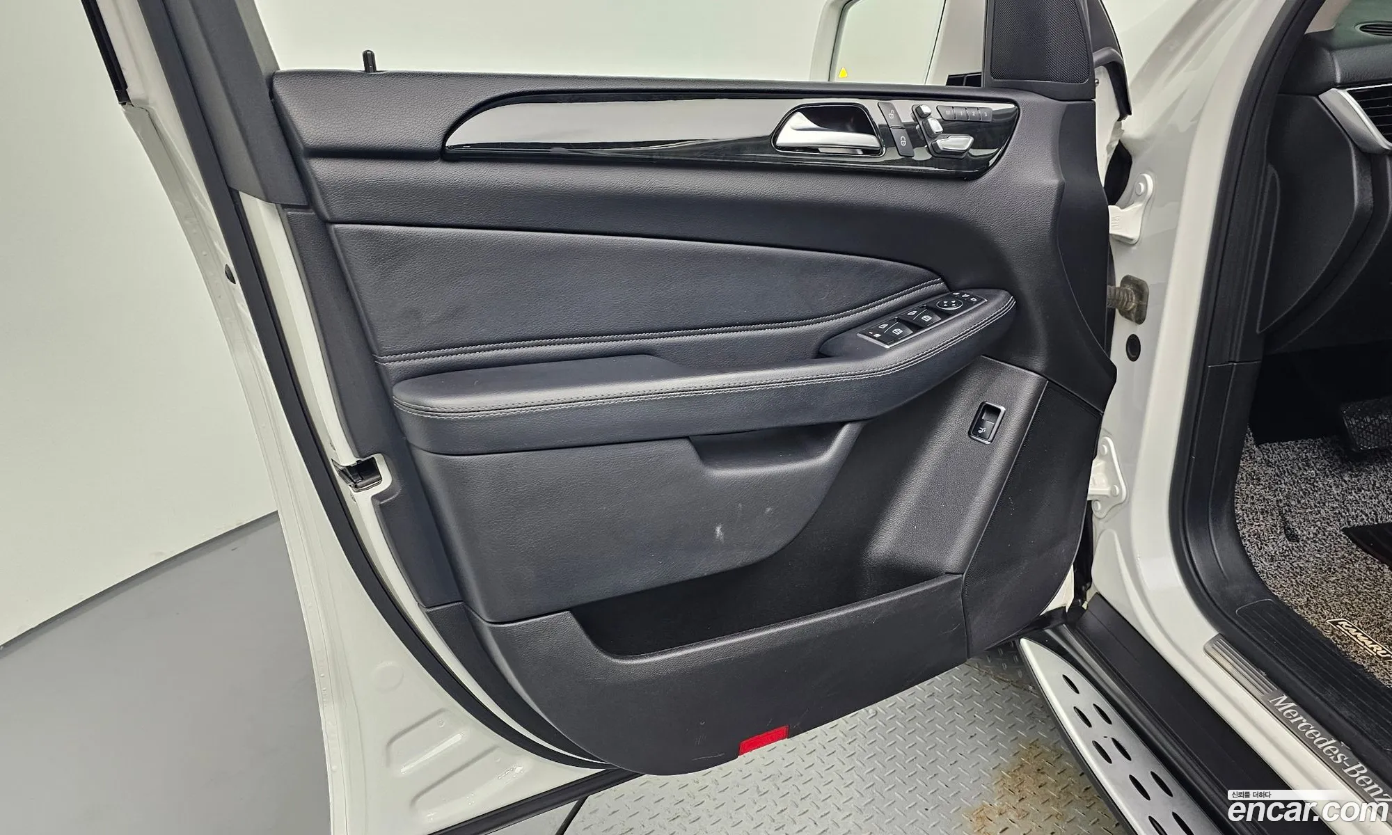 Mercedes-Benz GLE-Class W166 2017 — 21