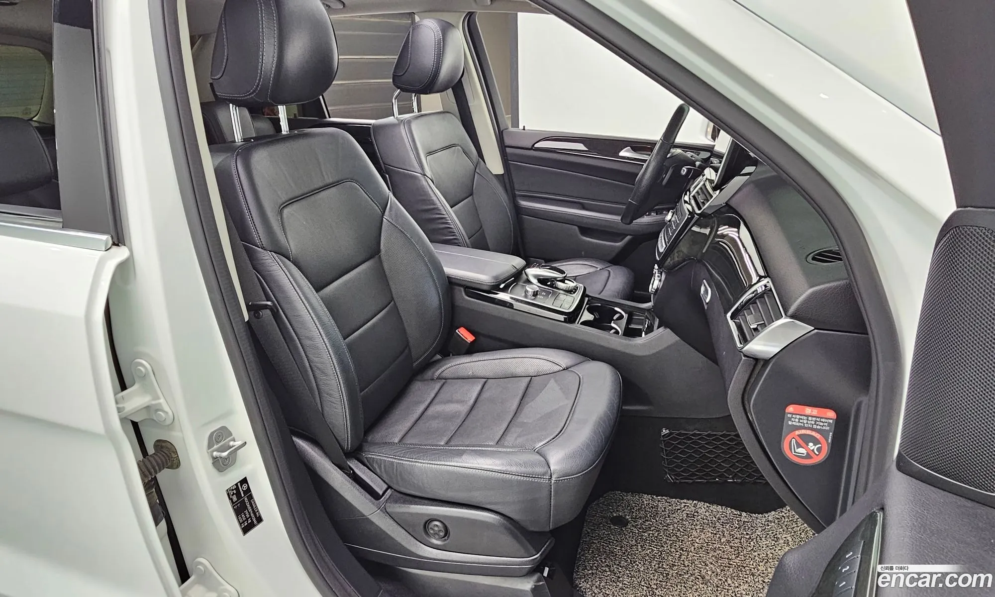 Mercedes-Benz GLE-Class W166 2017 — 10