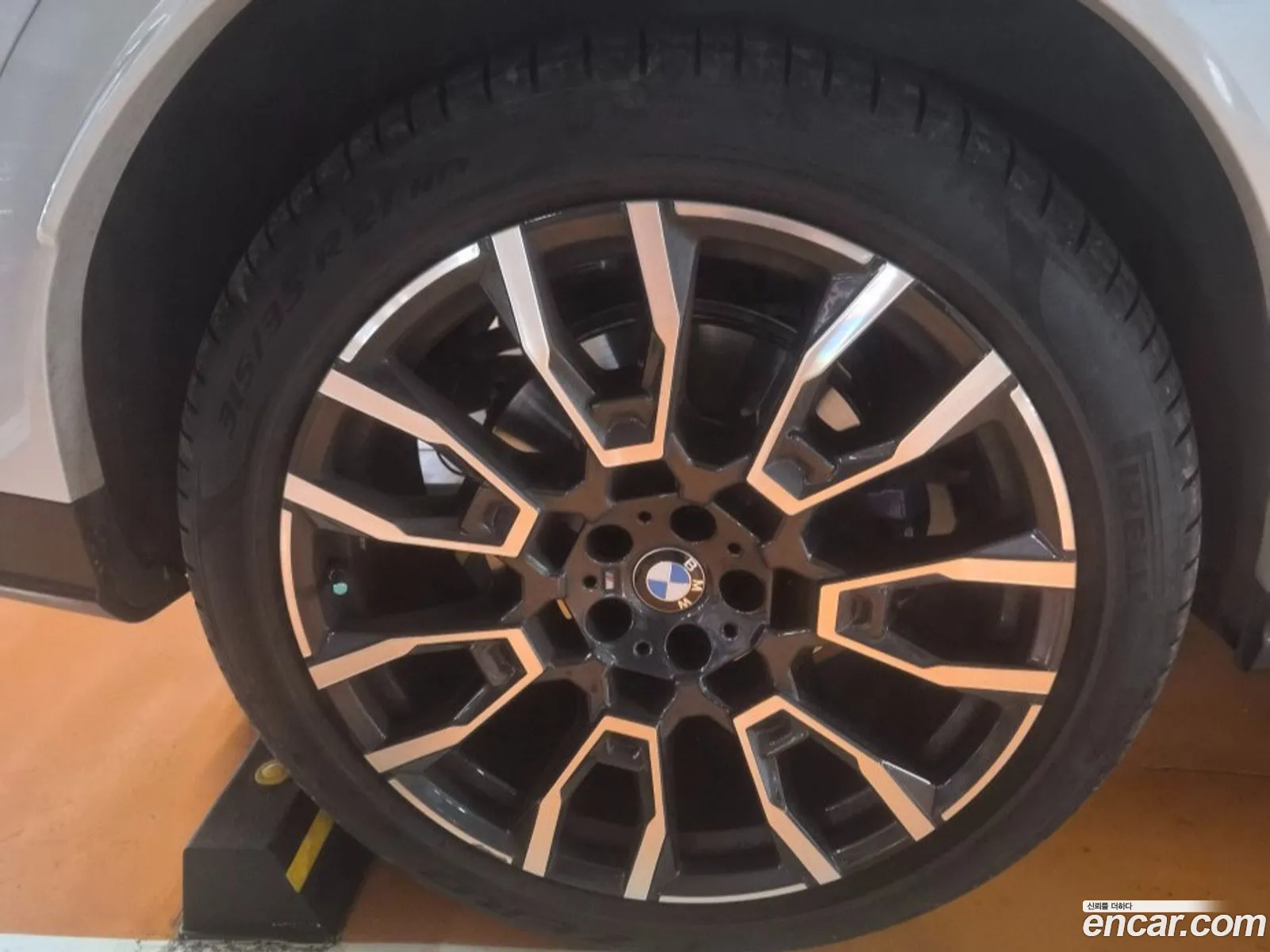 BMW X6 2025 — 18