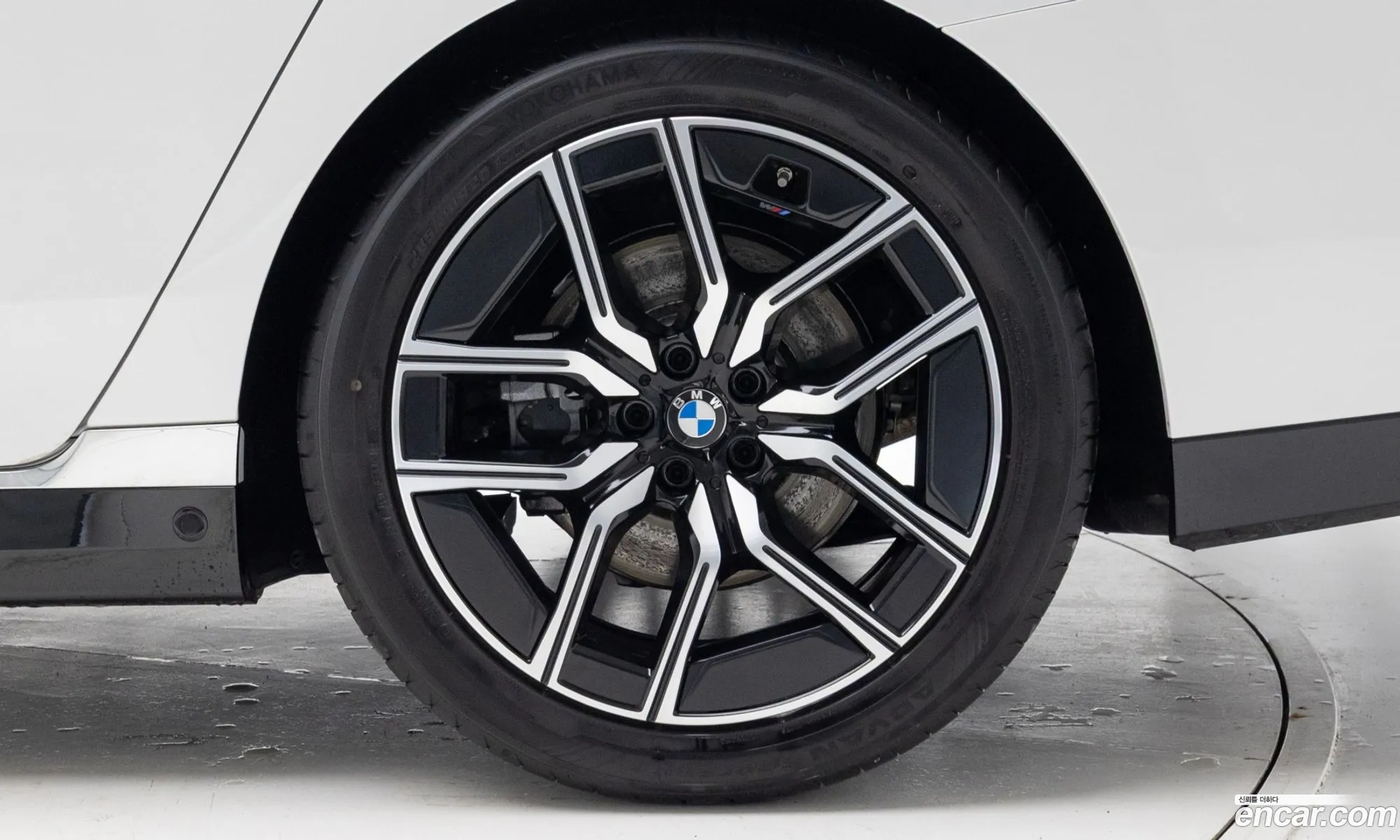 BMW 7 Series 2025 — 7