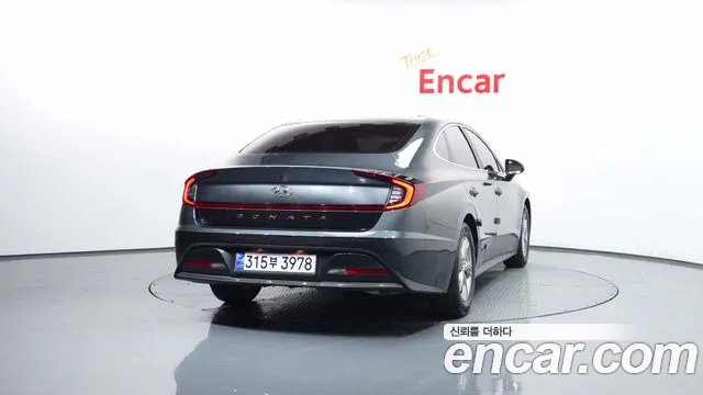 Hyundai Sonata 2022 — 3