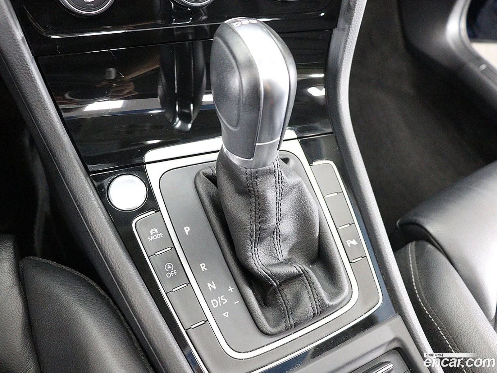 Volkswagen Golf 7th Gen 2014 — 5