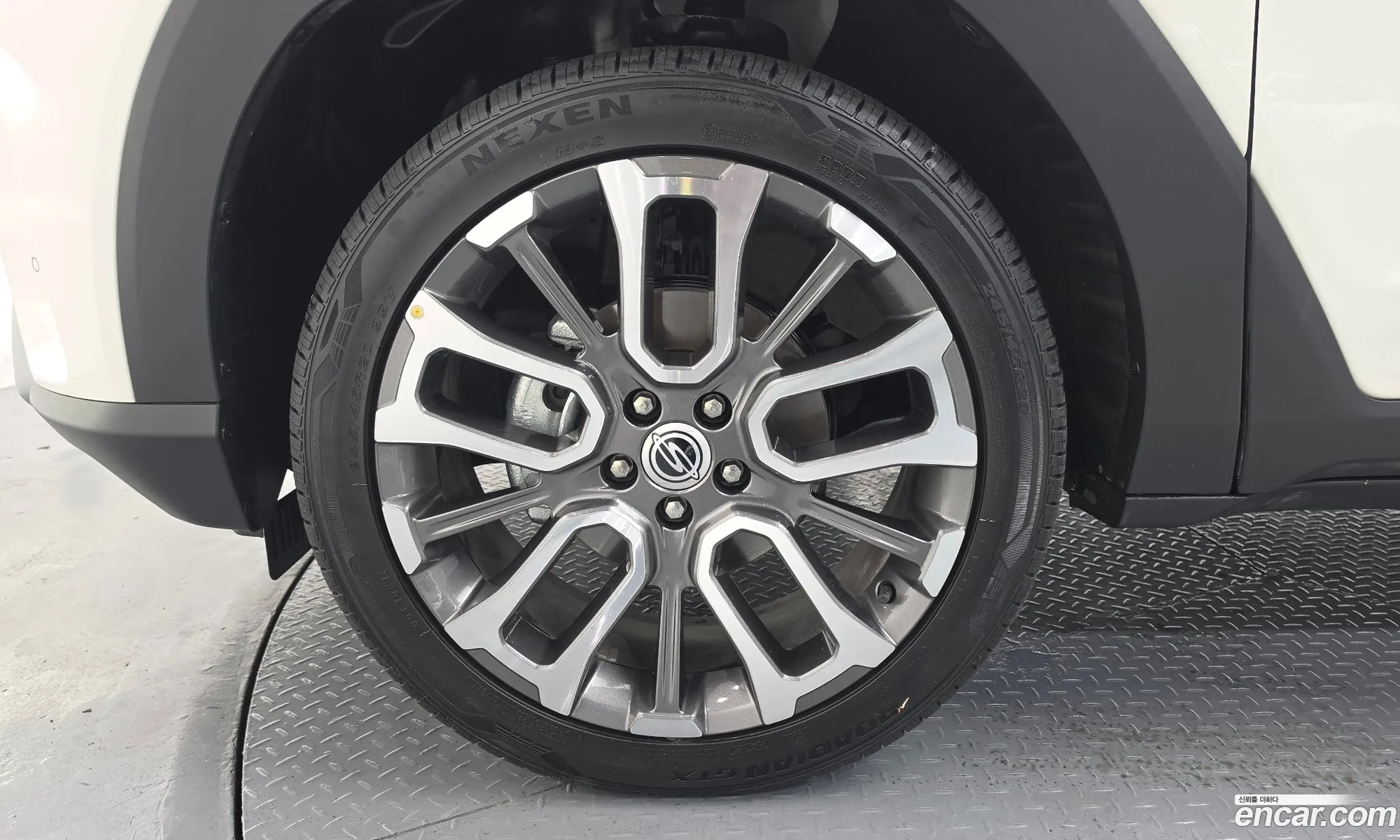 KG Mobility (SsangYong) Torres 2023 — 19