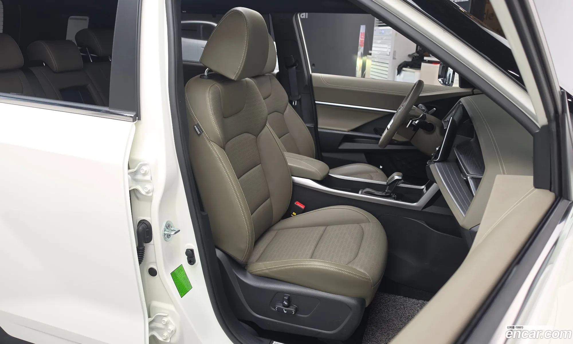 KG Mobility (SsangYong) Torres 2023 — 3