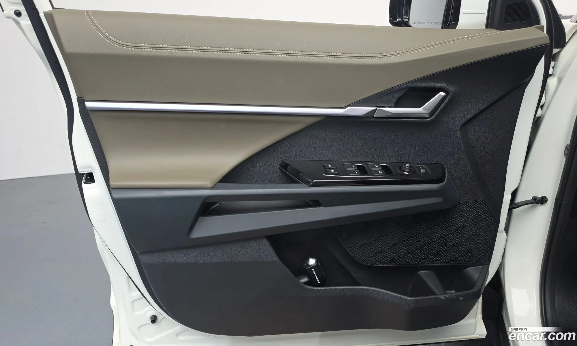 KG Mobility (SsangYong) Torres 2023 — 38