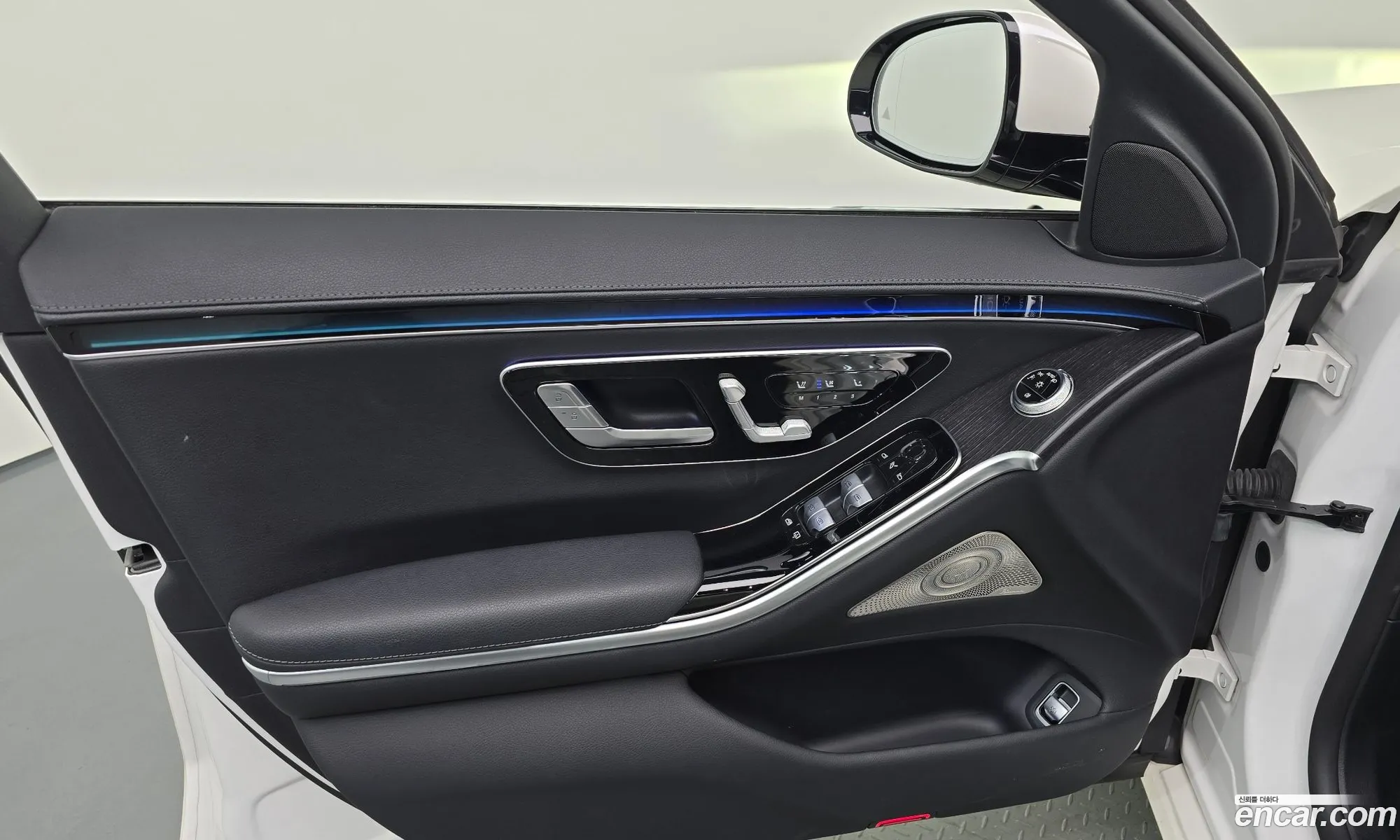 Mercedes-Benz S-Class W223 2021 — 22
