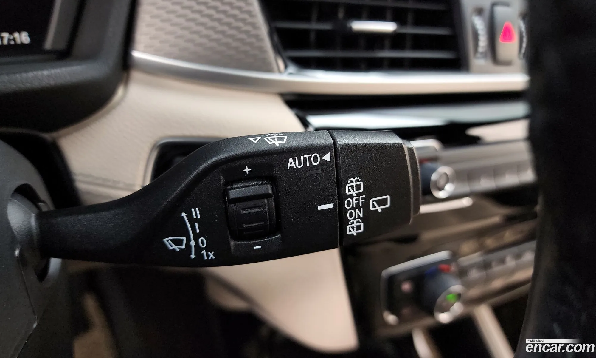 BMW X2 2020 WBA11DF09L5P96767 — 11
