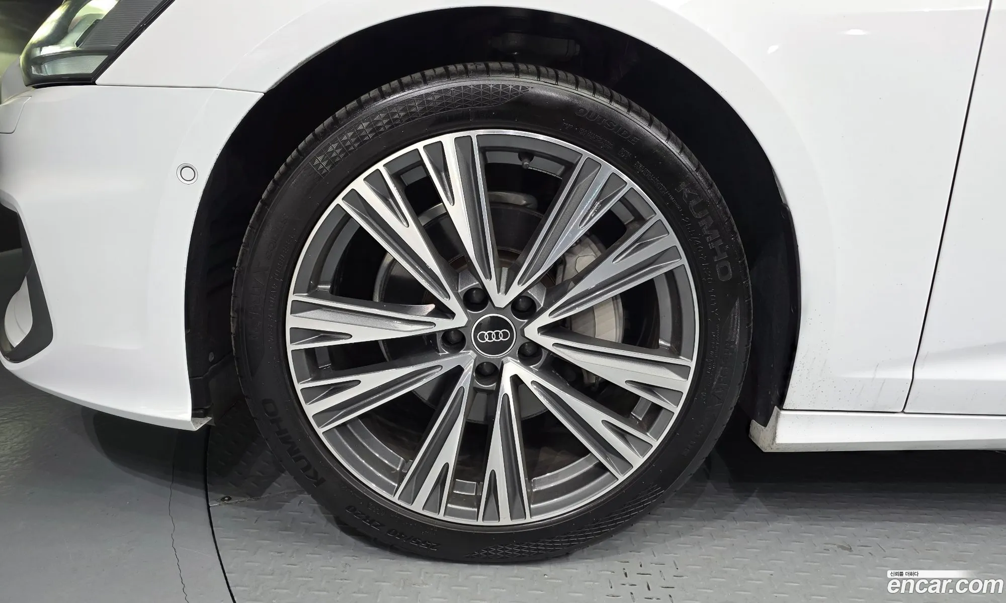 Audi A6 2022 — 20