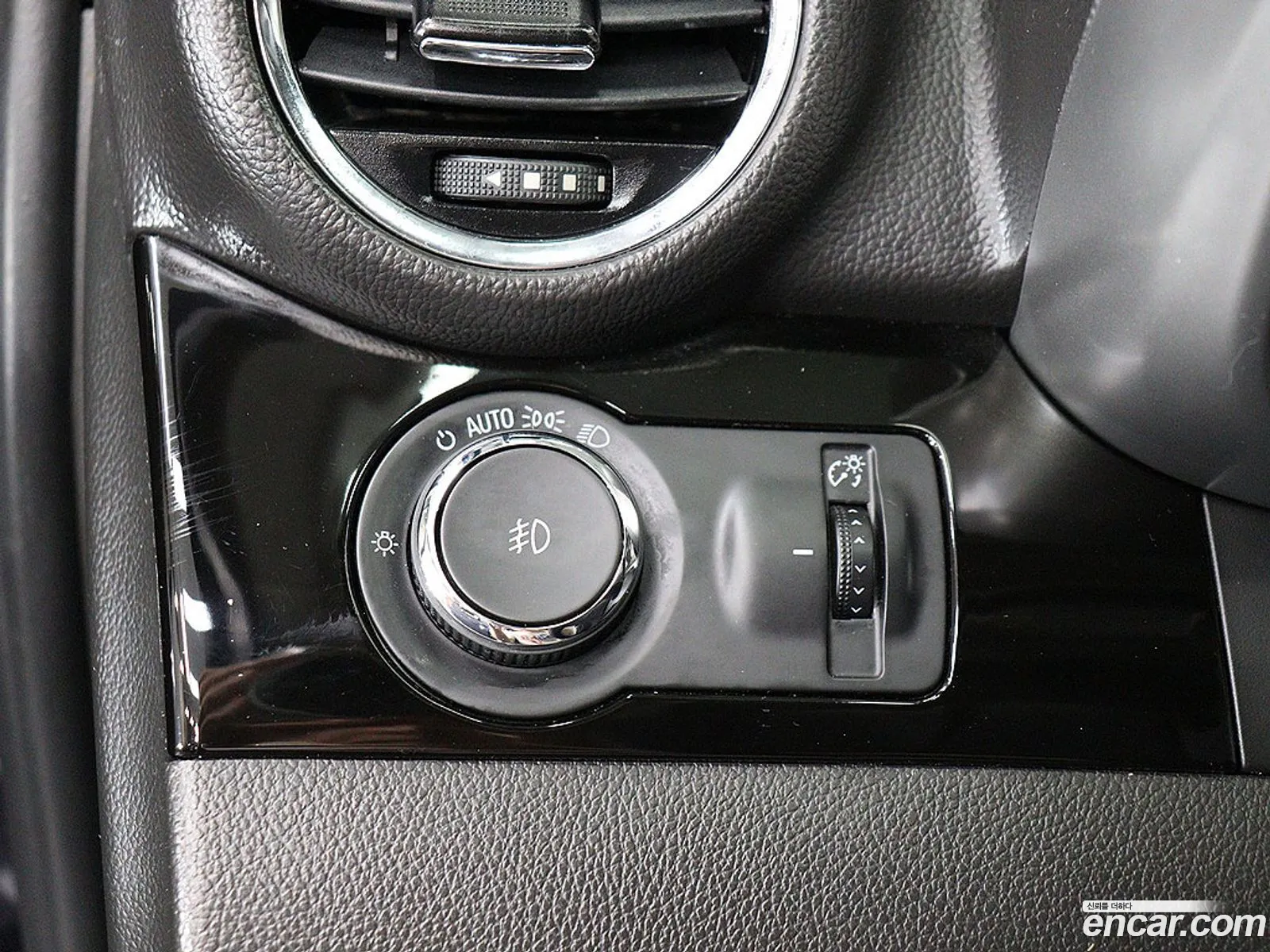 Chevrolet (GM Daewoo) Orlando 2017 — 11