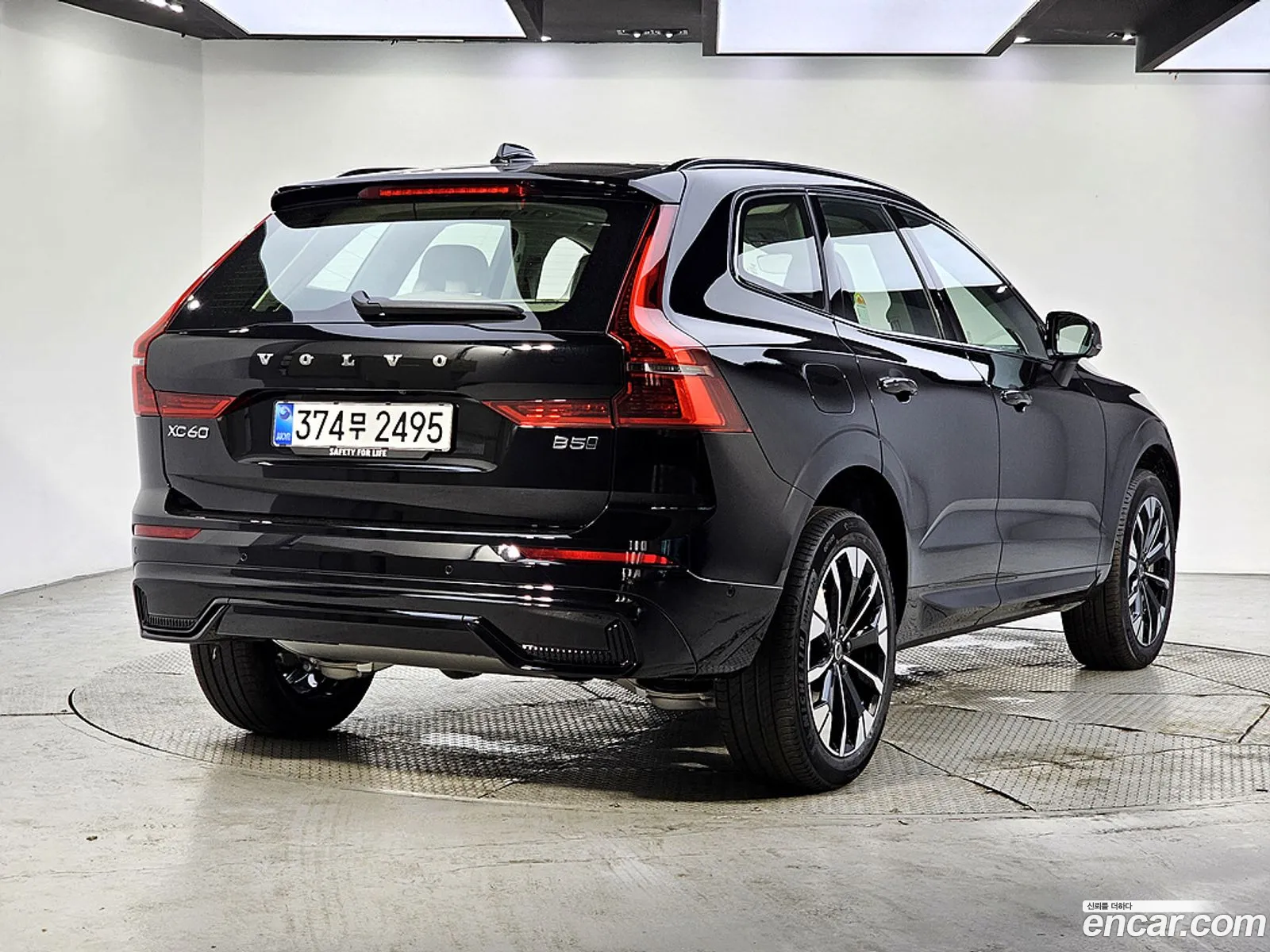 Volvo XC60 2026 — 4