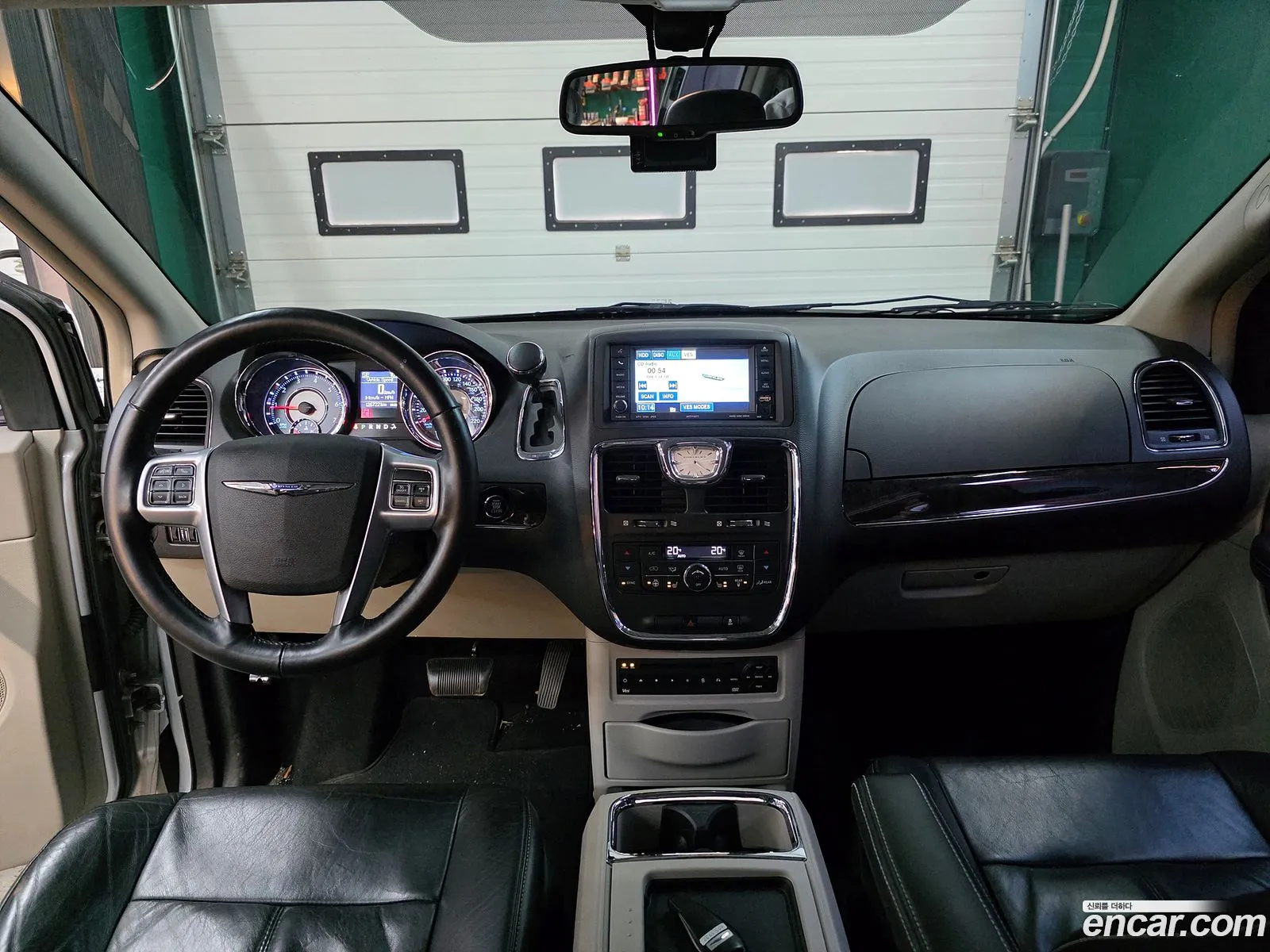 Chrysler Grand Voyager 2011 — 9