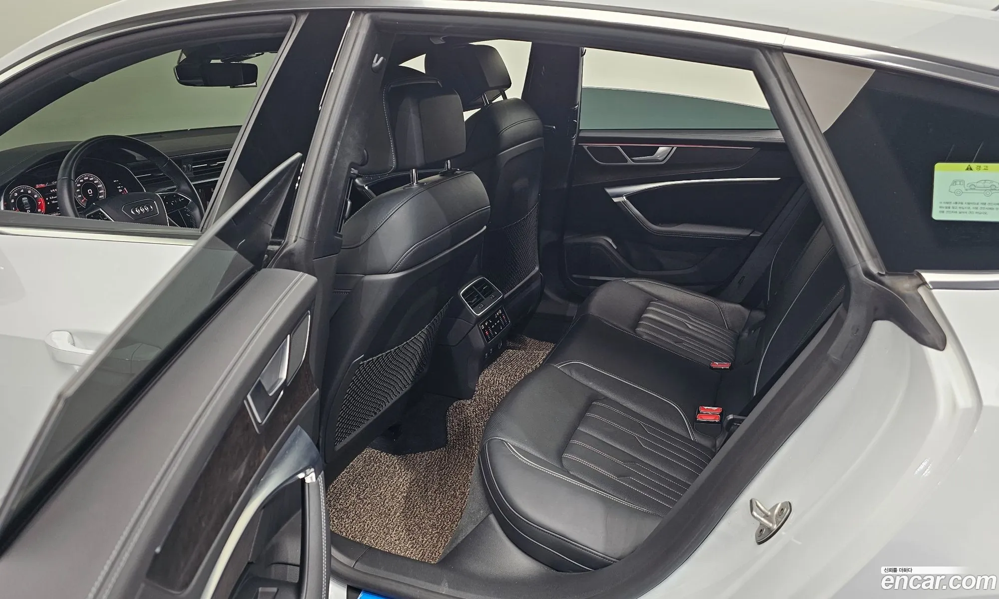 Audi A7 2021 — 18