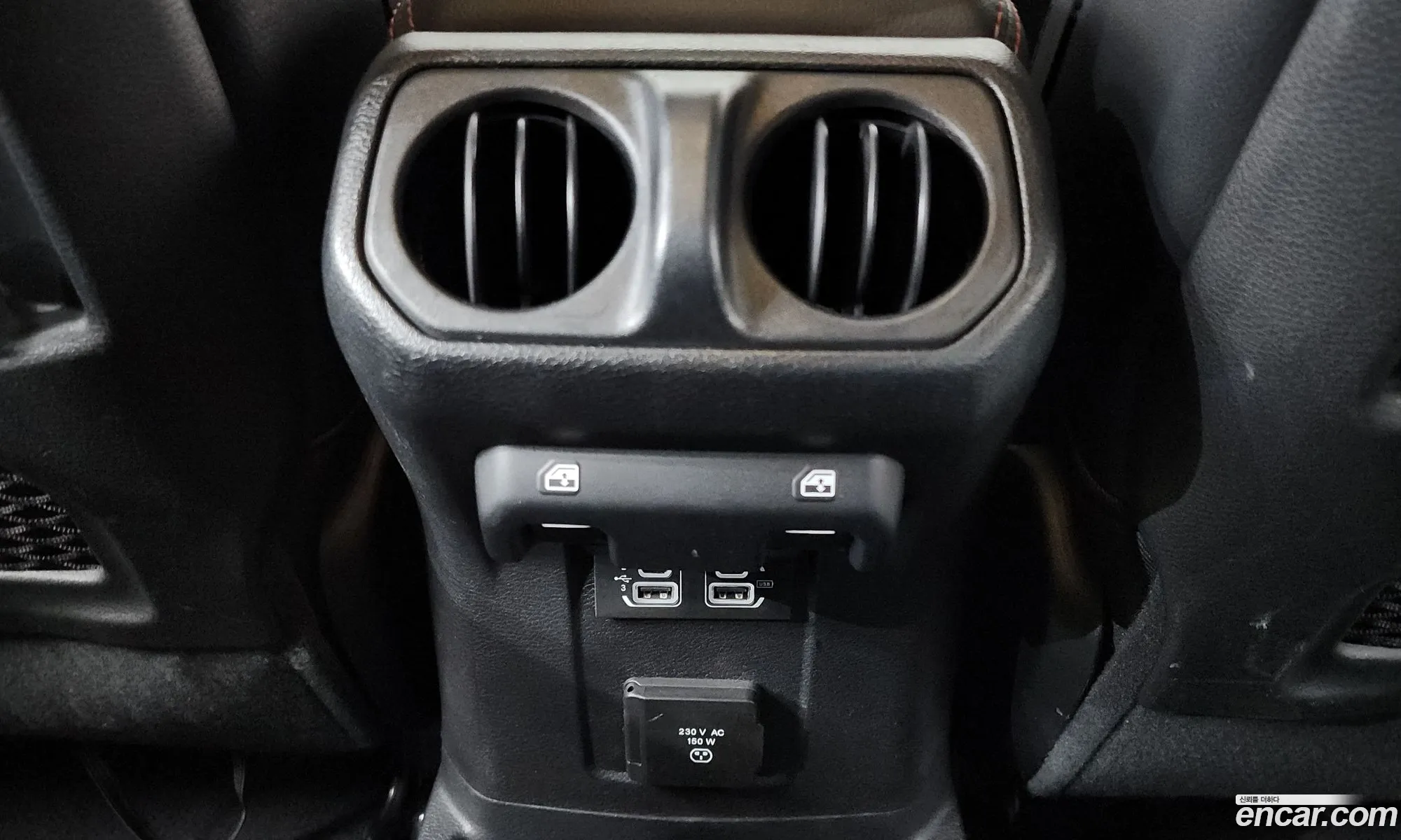 Jeep Wrangler 2020 — 34