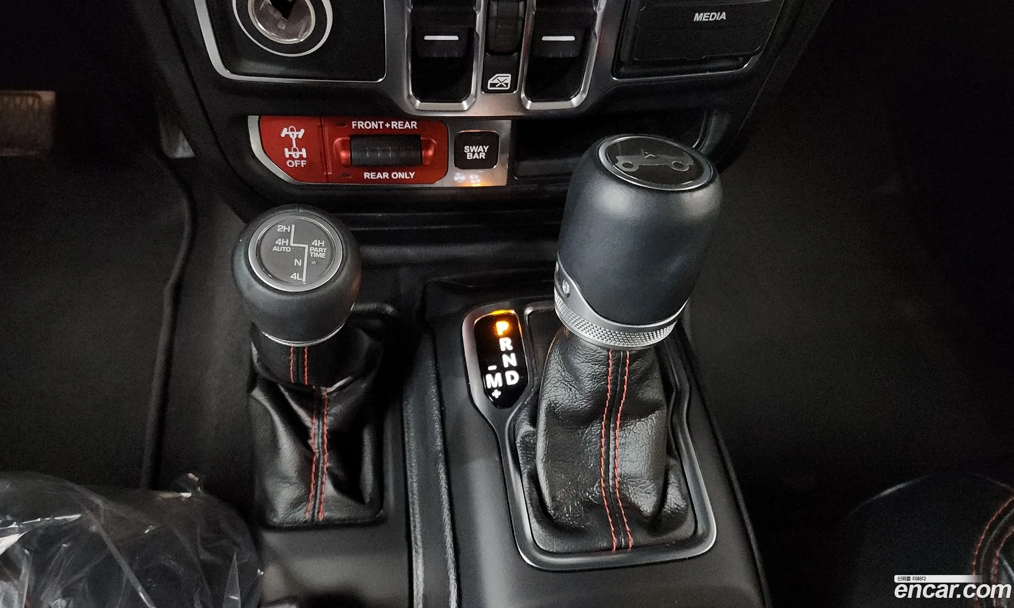 Jeep Wrangler 2020 — 12