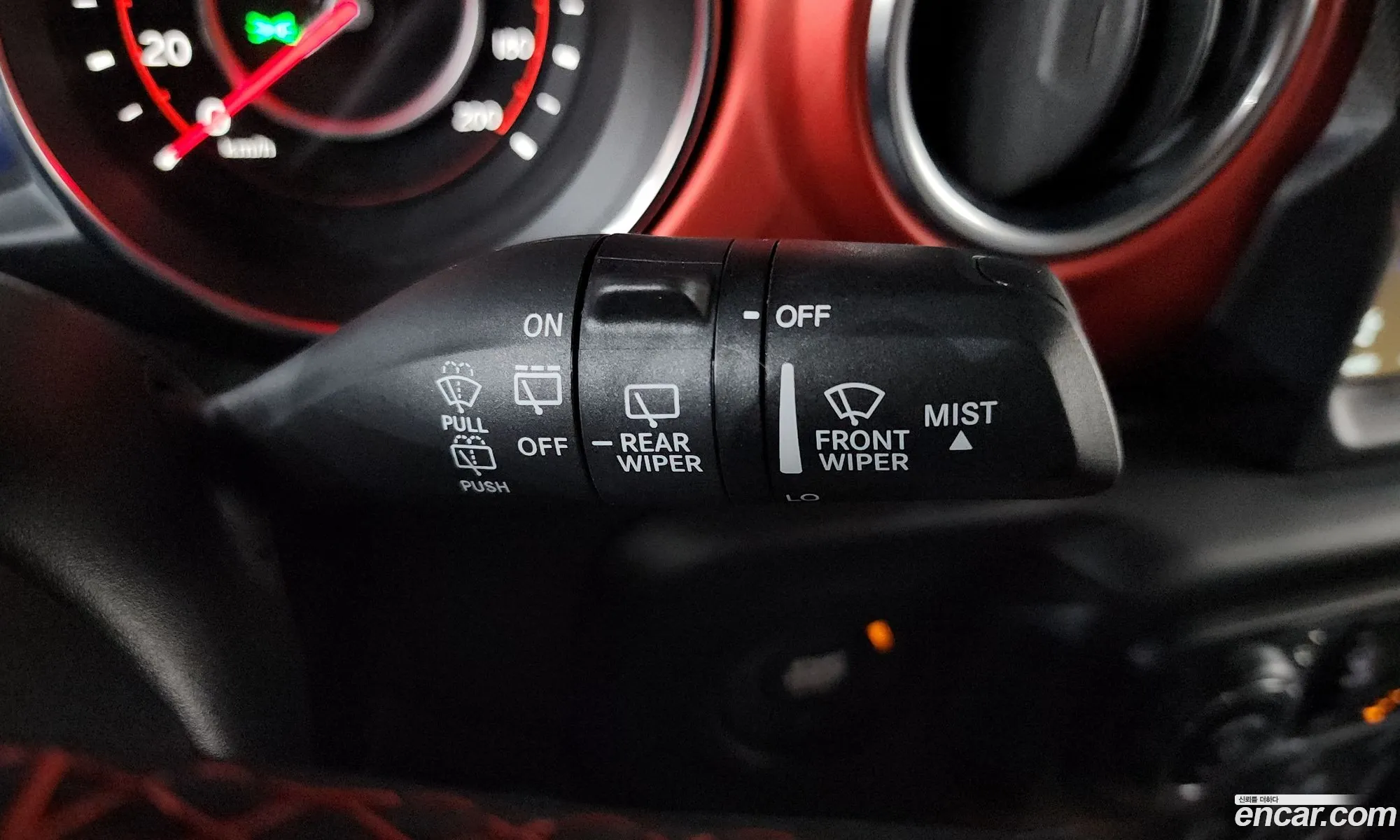 Jeep Wrangler 2020 — 24