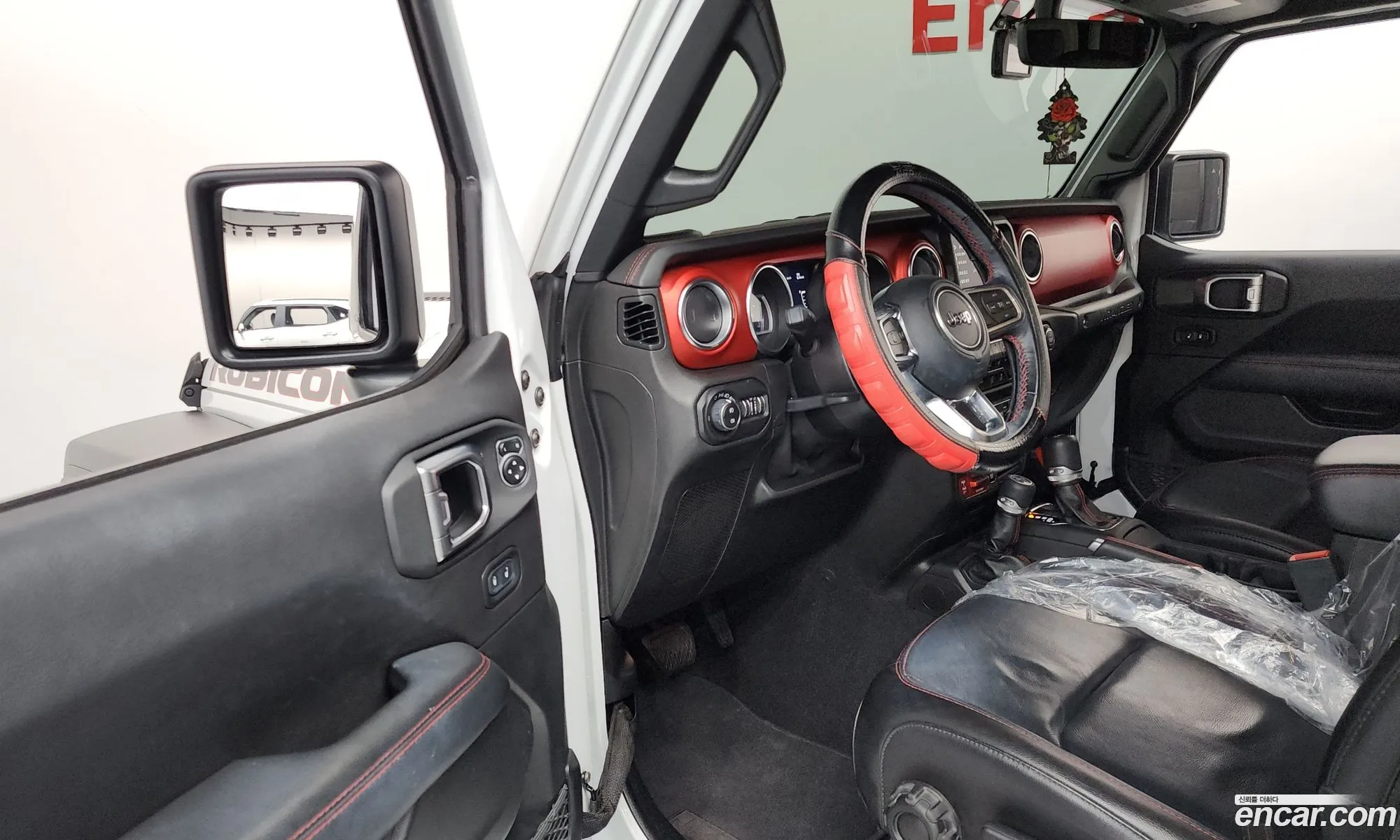 Jeep Wrangler 2020 — 11