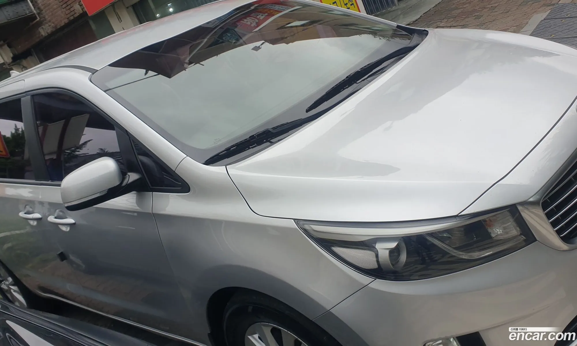 Kia Carnival 2015 — 11
