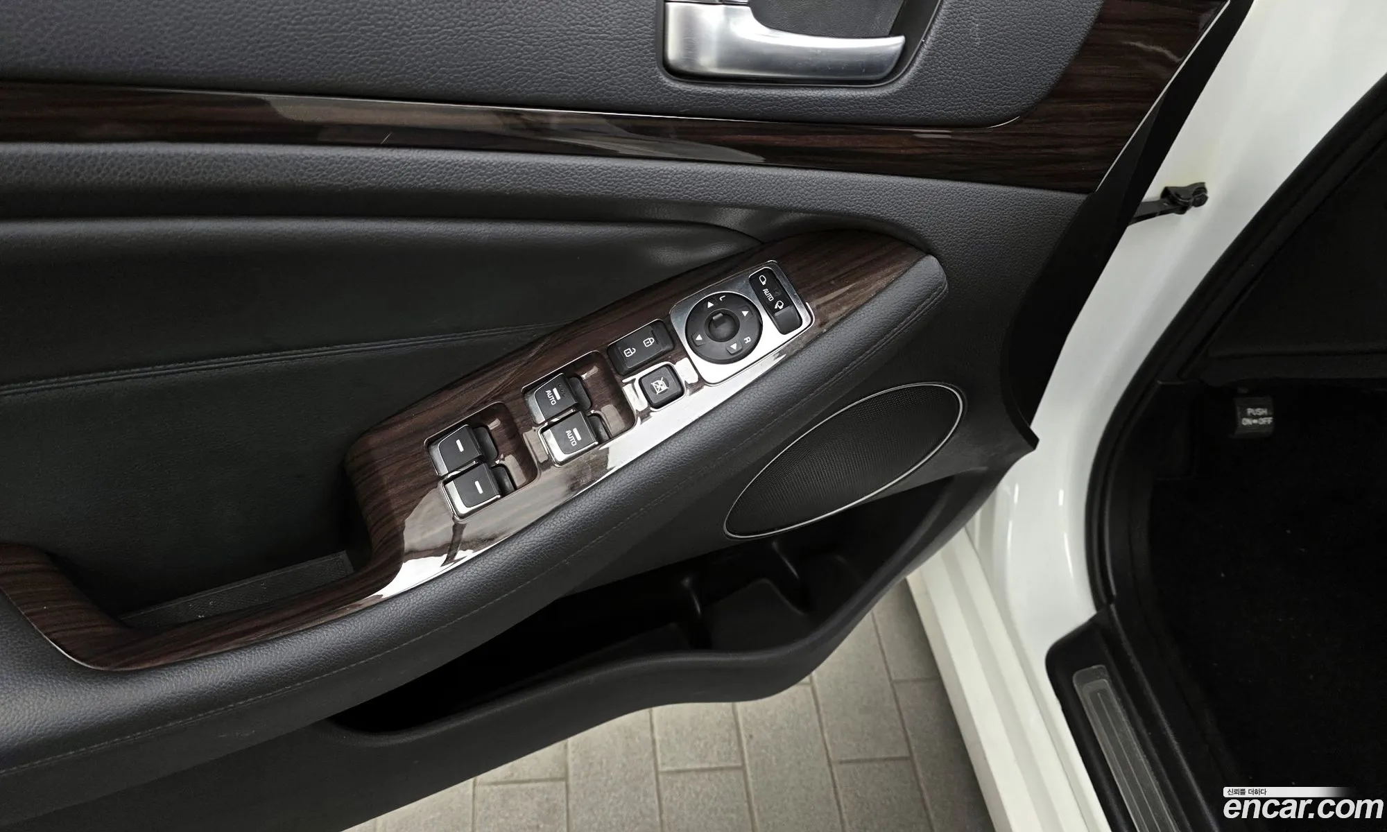 Kia K7 2014 — 18
