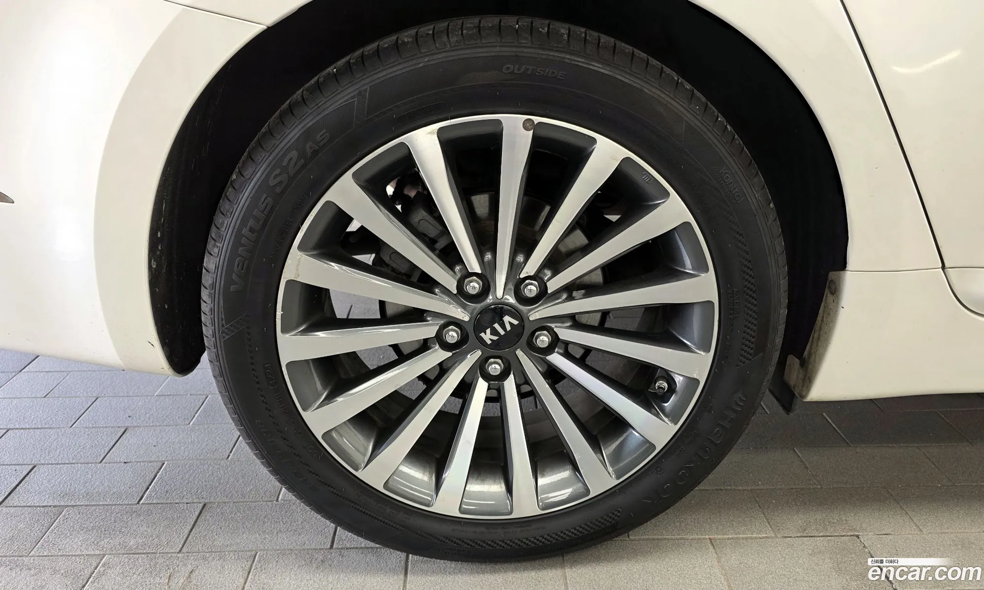 Kia K7 2014 — 11