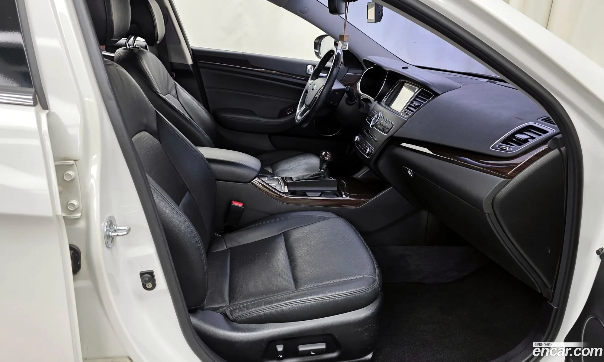 Kia K7 2014 — 28