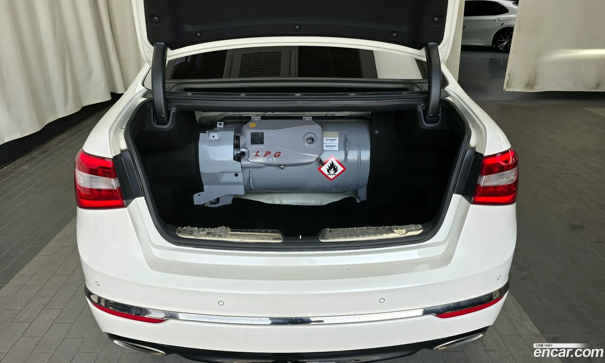 Kia K7 2014 — 30