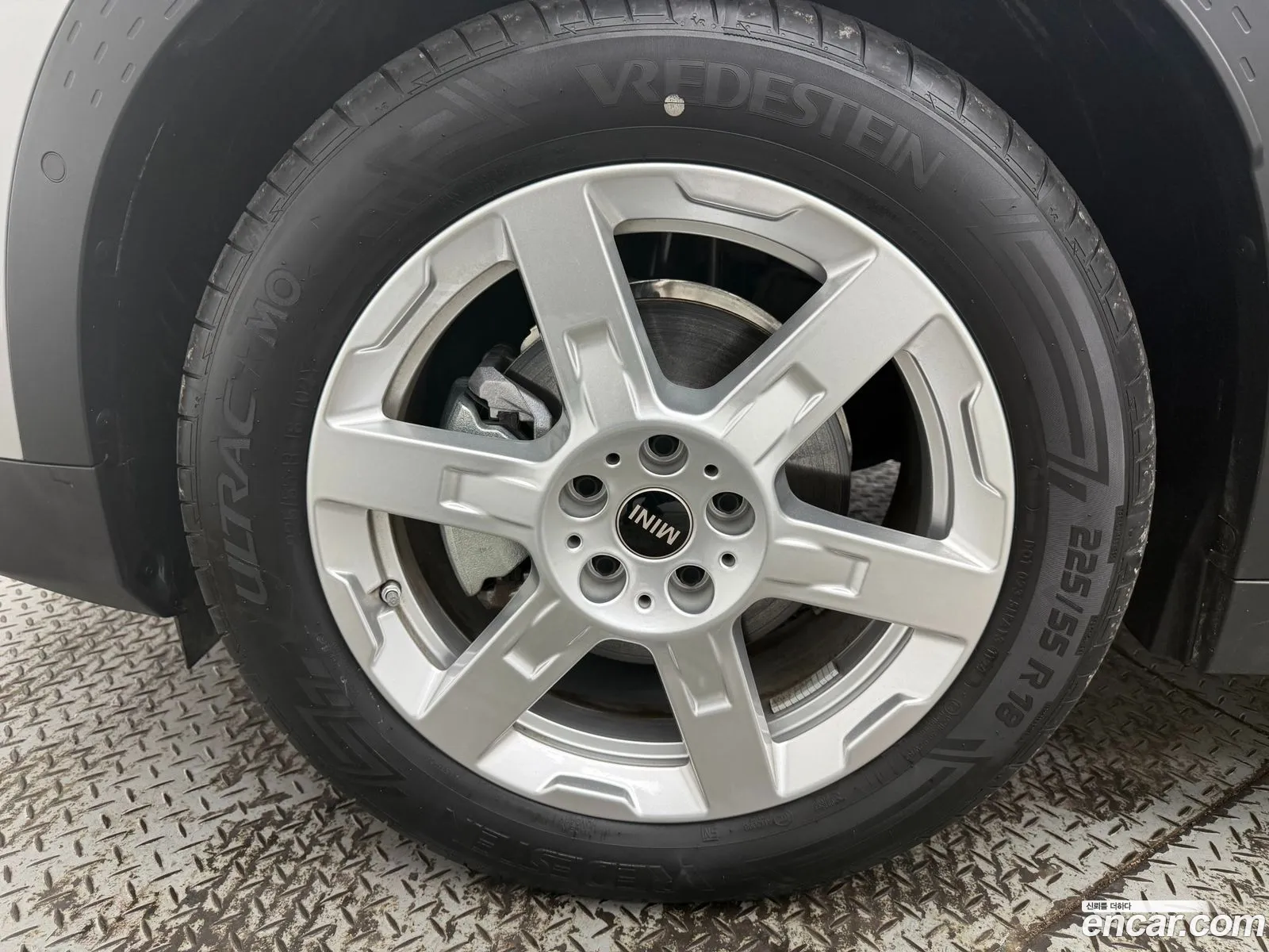Mini Cooper Countryman Electric 2025 — 3