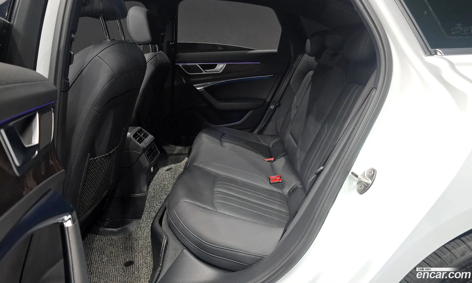 Audi A6 2020 WAUZZZF21LN026394 — 4